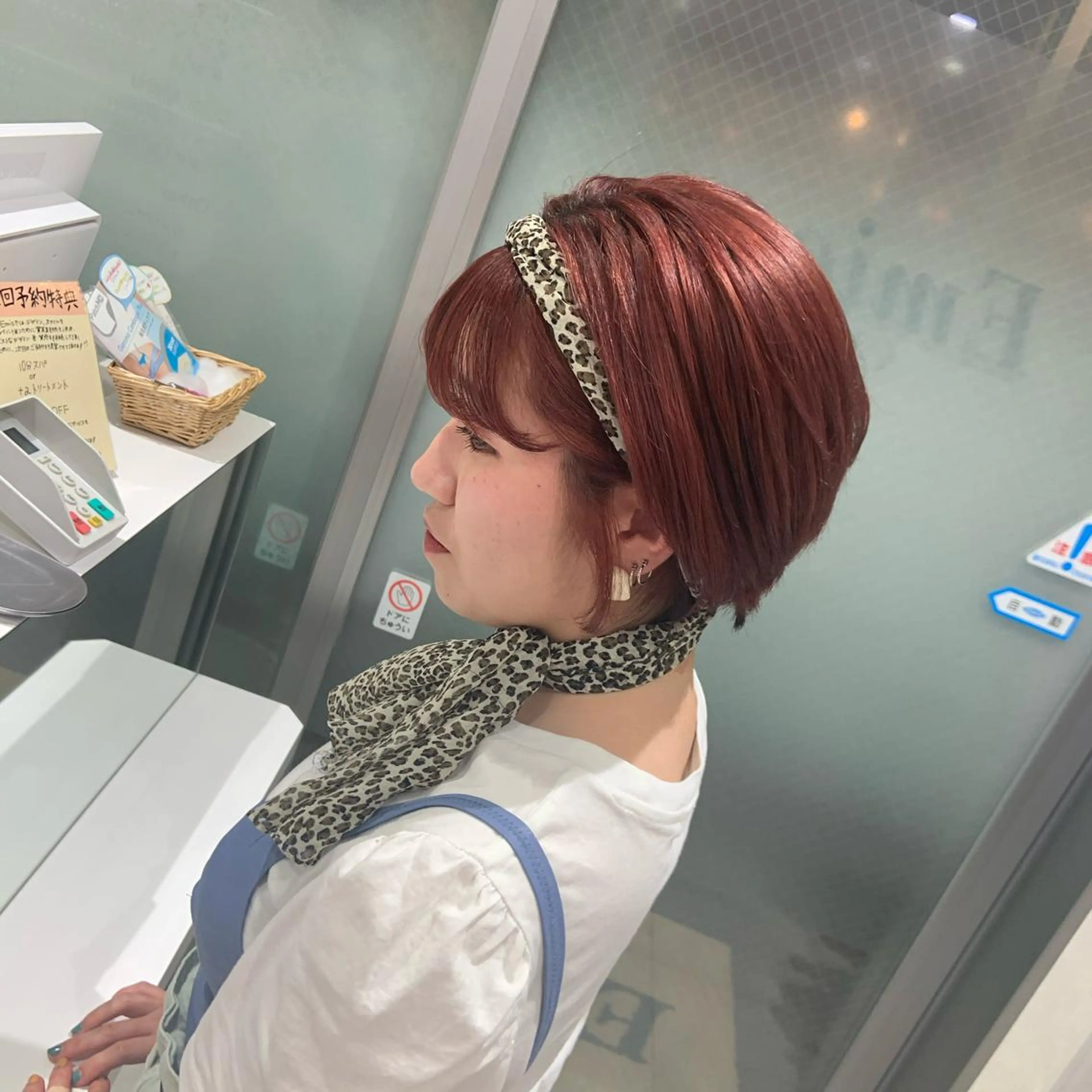 ショート カラー パーマ ヘアアレンジ ハイトーンカラー🤍 山下 優華のヘアスタイル