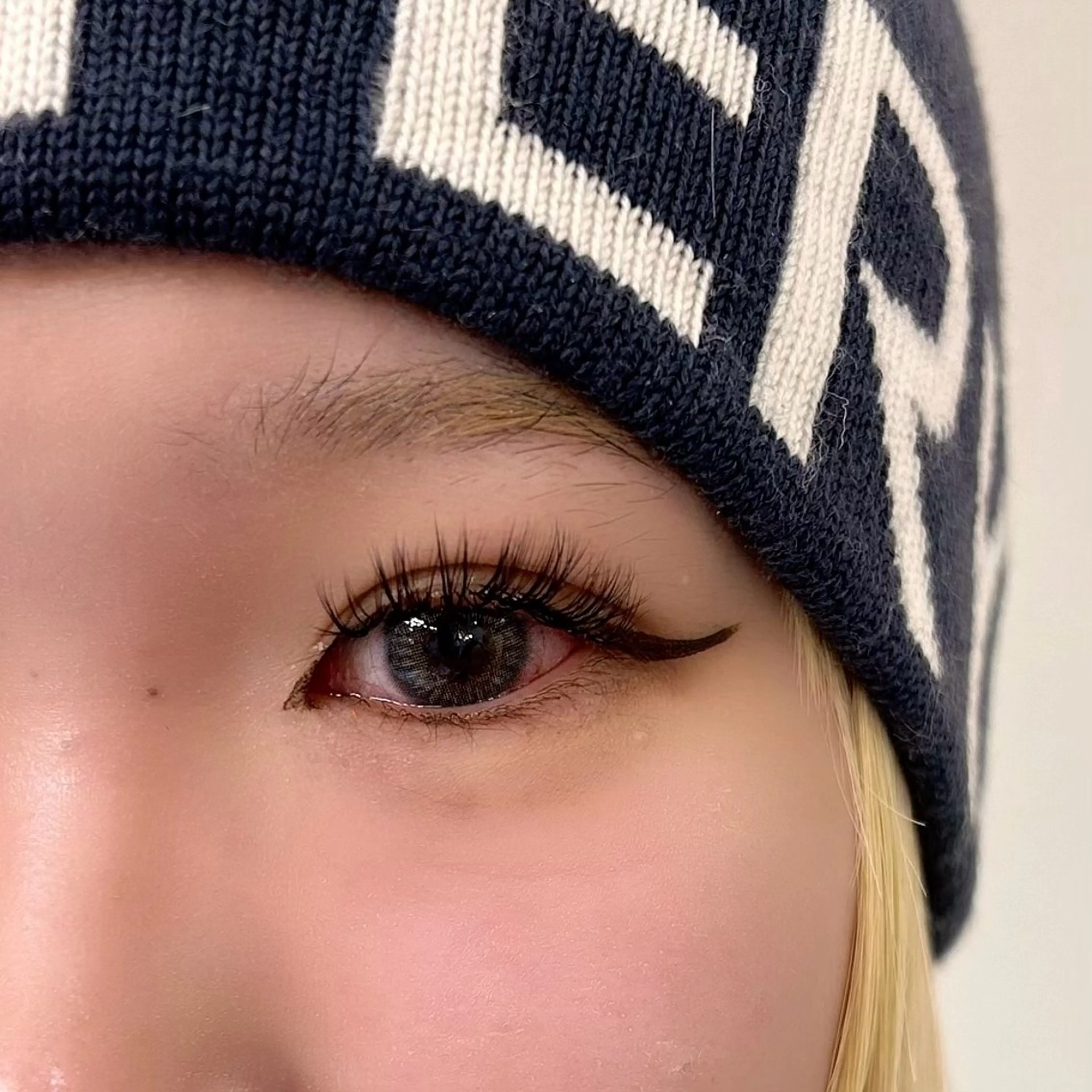 マツエク・マツパ ボリュームラッシュ salon peacockの眉毛・アイブロウイメージ