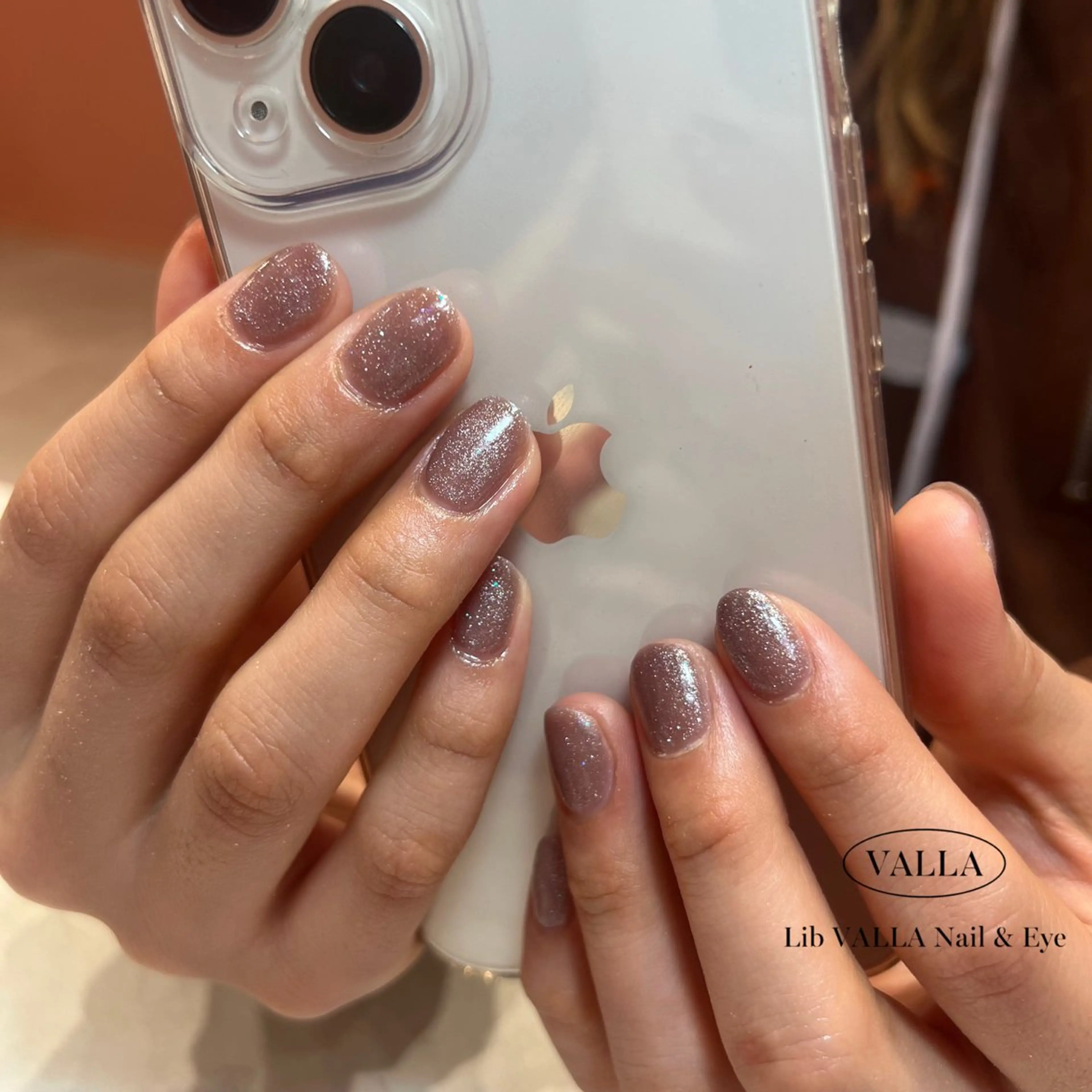 ネイル マグネットネイル LIB VALLA haruka🎀🫧のネイルデザイン