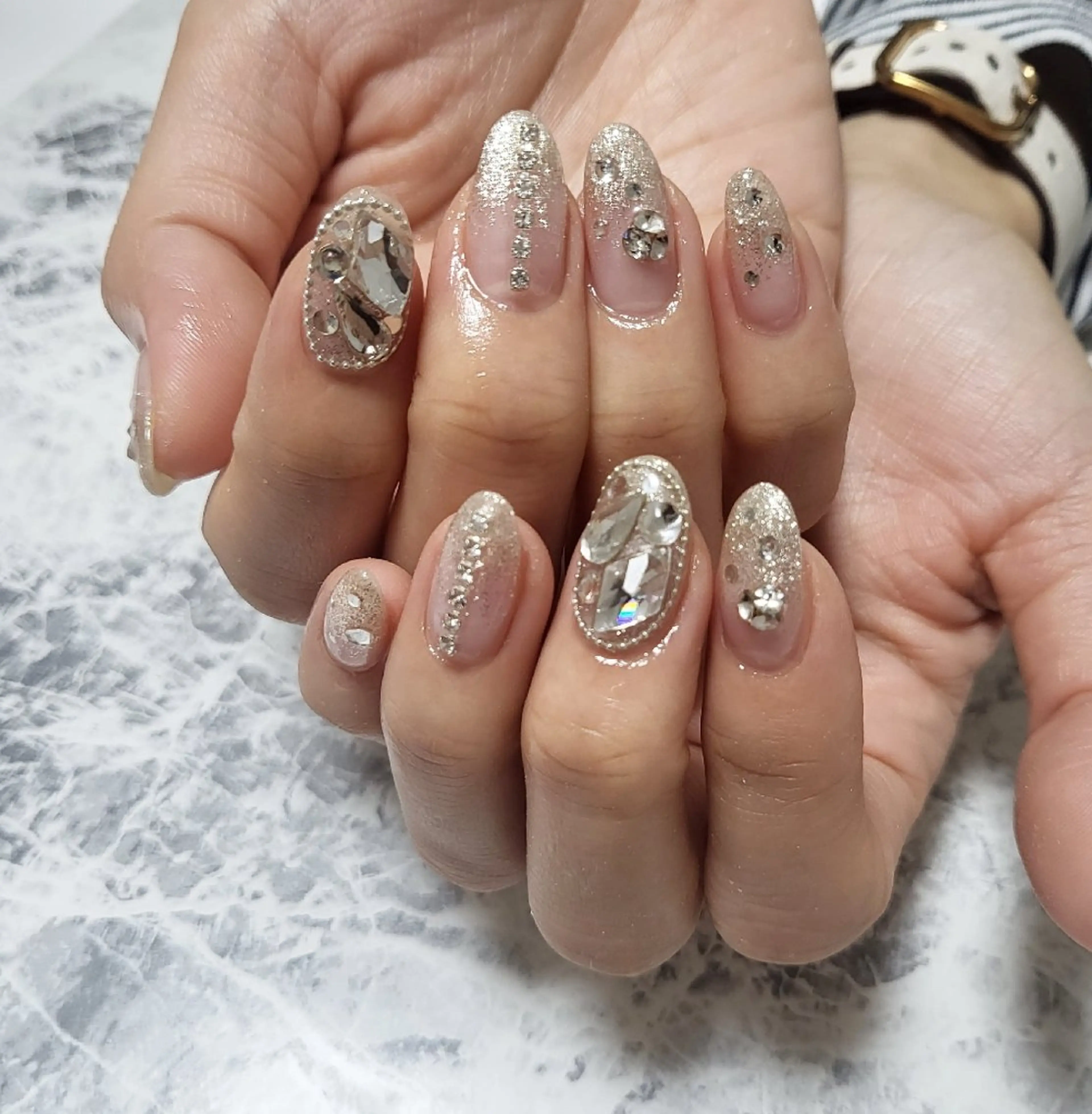 ネイル ハンドネイル Nail Room Vi+のネイルデザイン