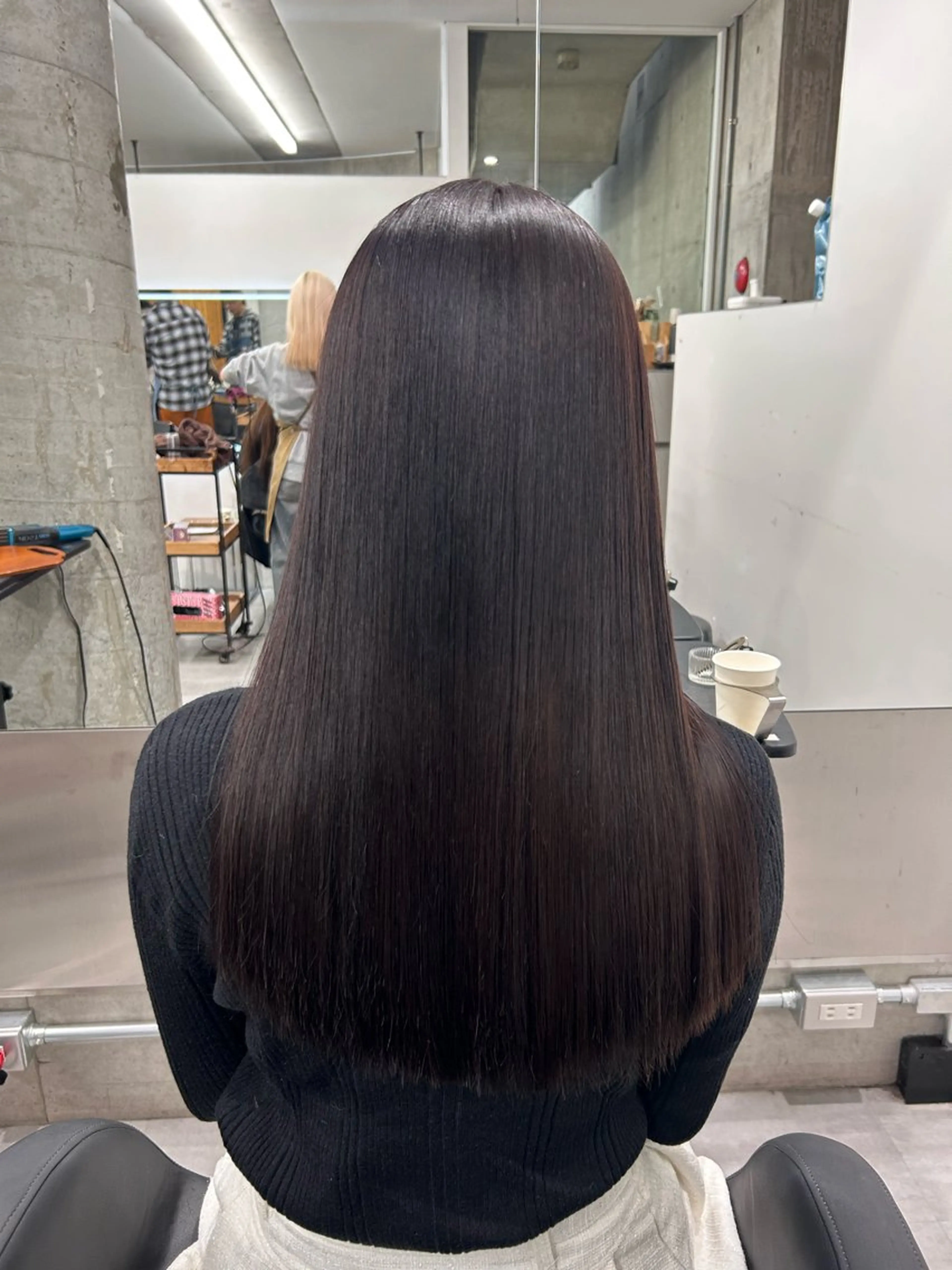 ロング 髪質改善 縮毛矯正 縮毛矯正 Aoba 🫧艶ハイトーン🫧のヘアスタイル
