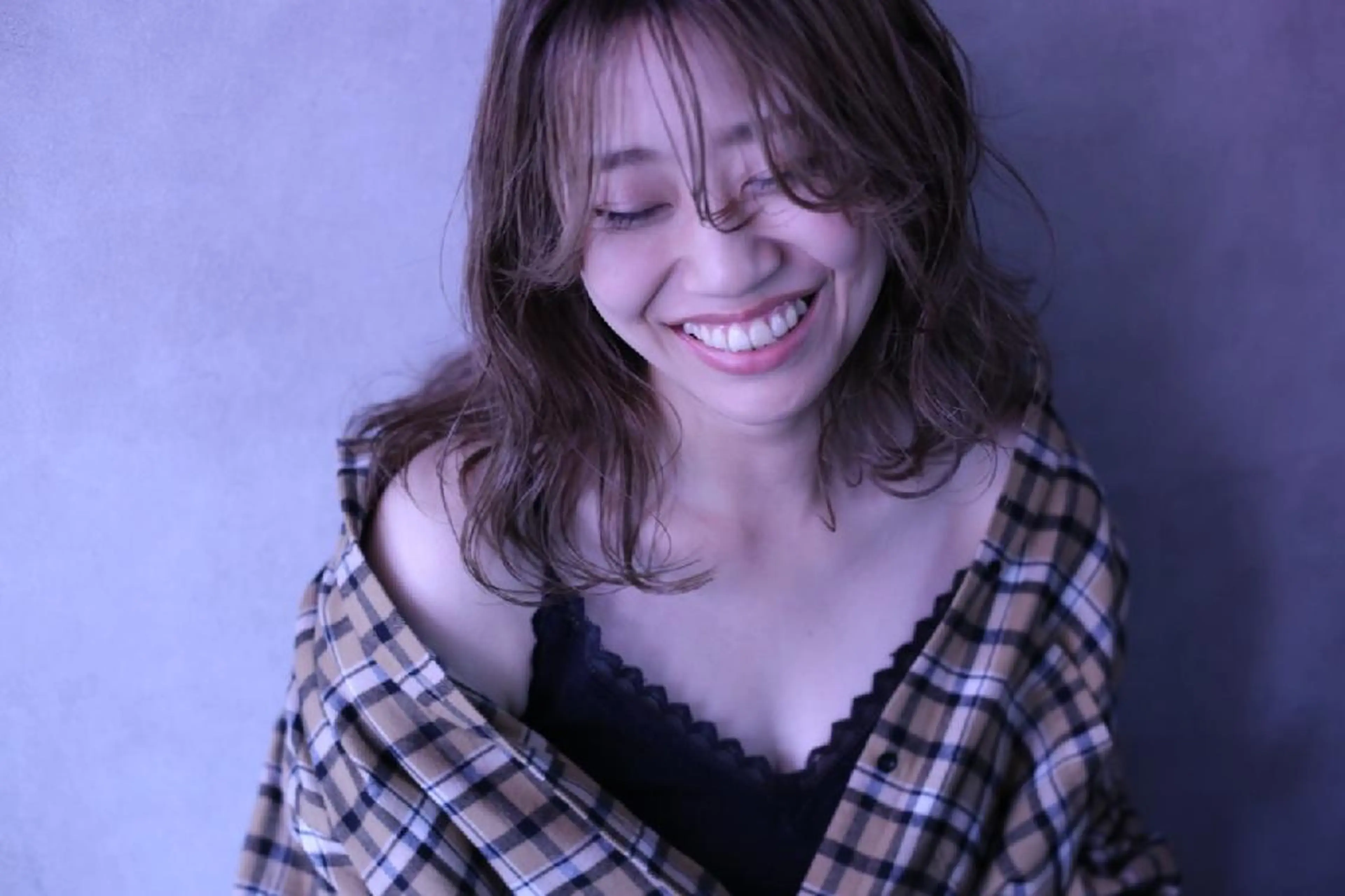 ミディアム カラー ベージュカラー LOOKER所属・looker ルーカーのヘアスタイル