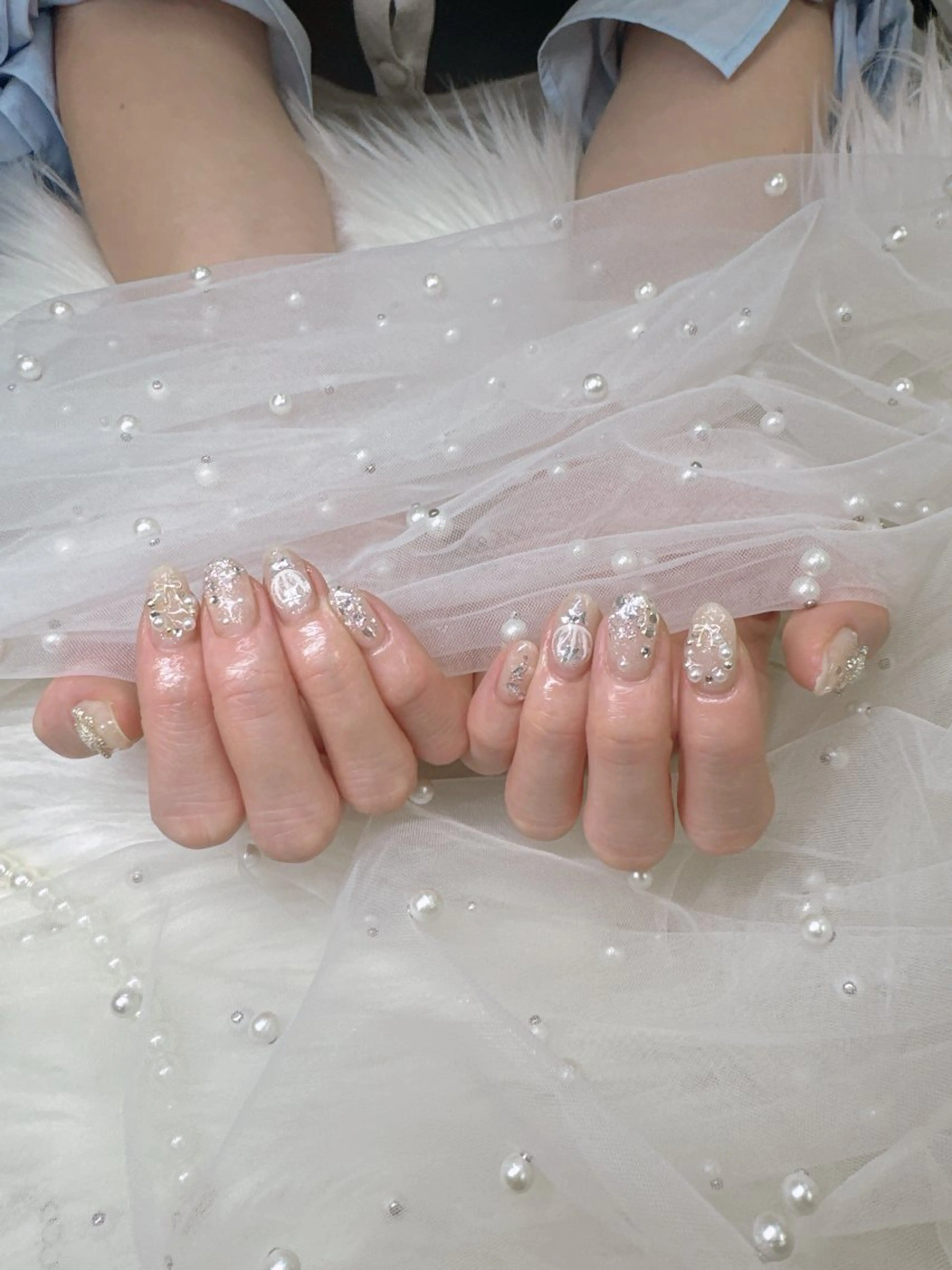 ネイル フレンチネイル ジェルネイル ガラスフレンチ キラキラネイル パラジェル ハンドネイル Queeens nailのネイルデザイン