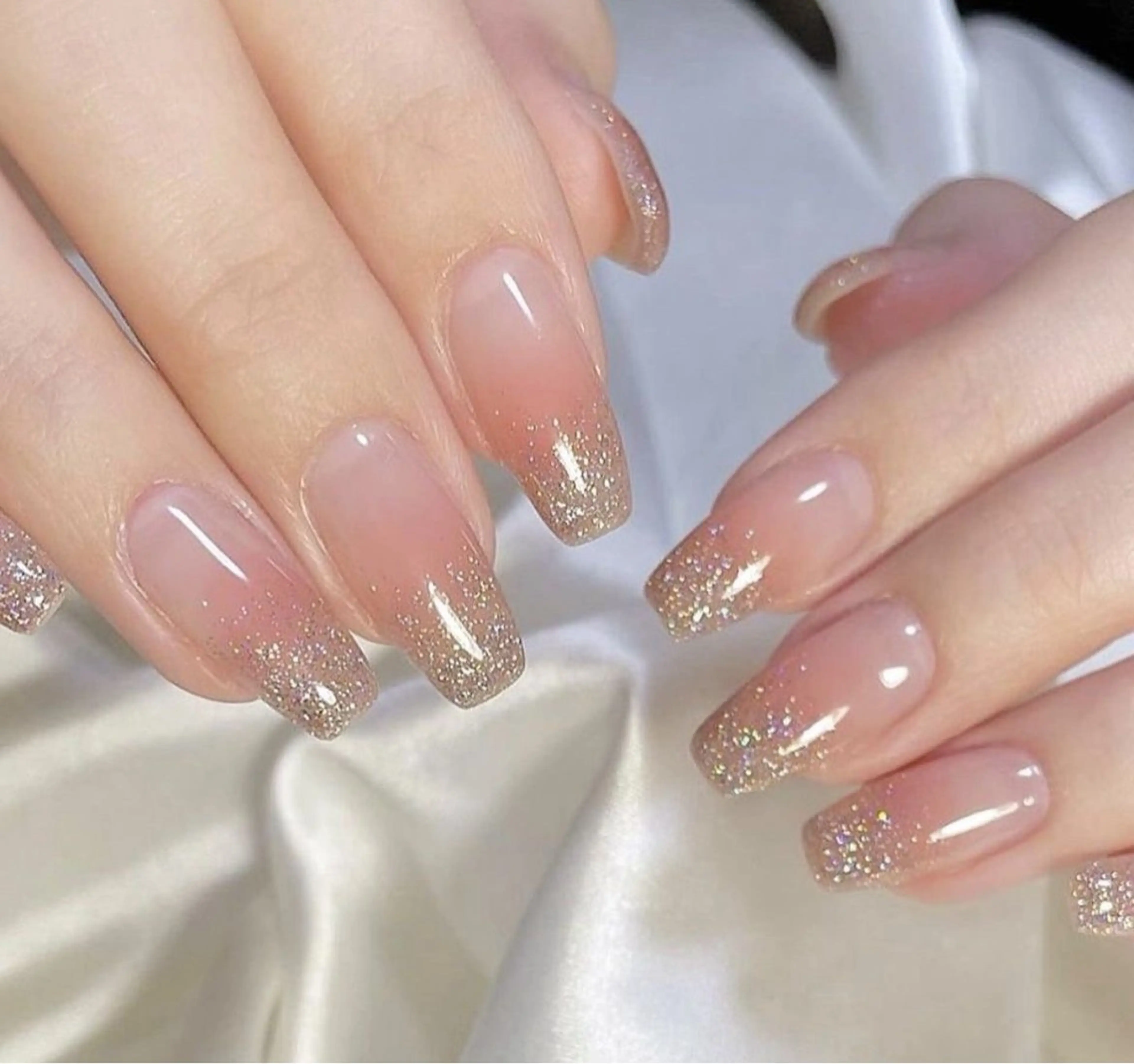 カラー 透明感カラー ハンドネイル AIN Nailのネイルデザイン