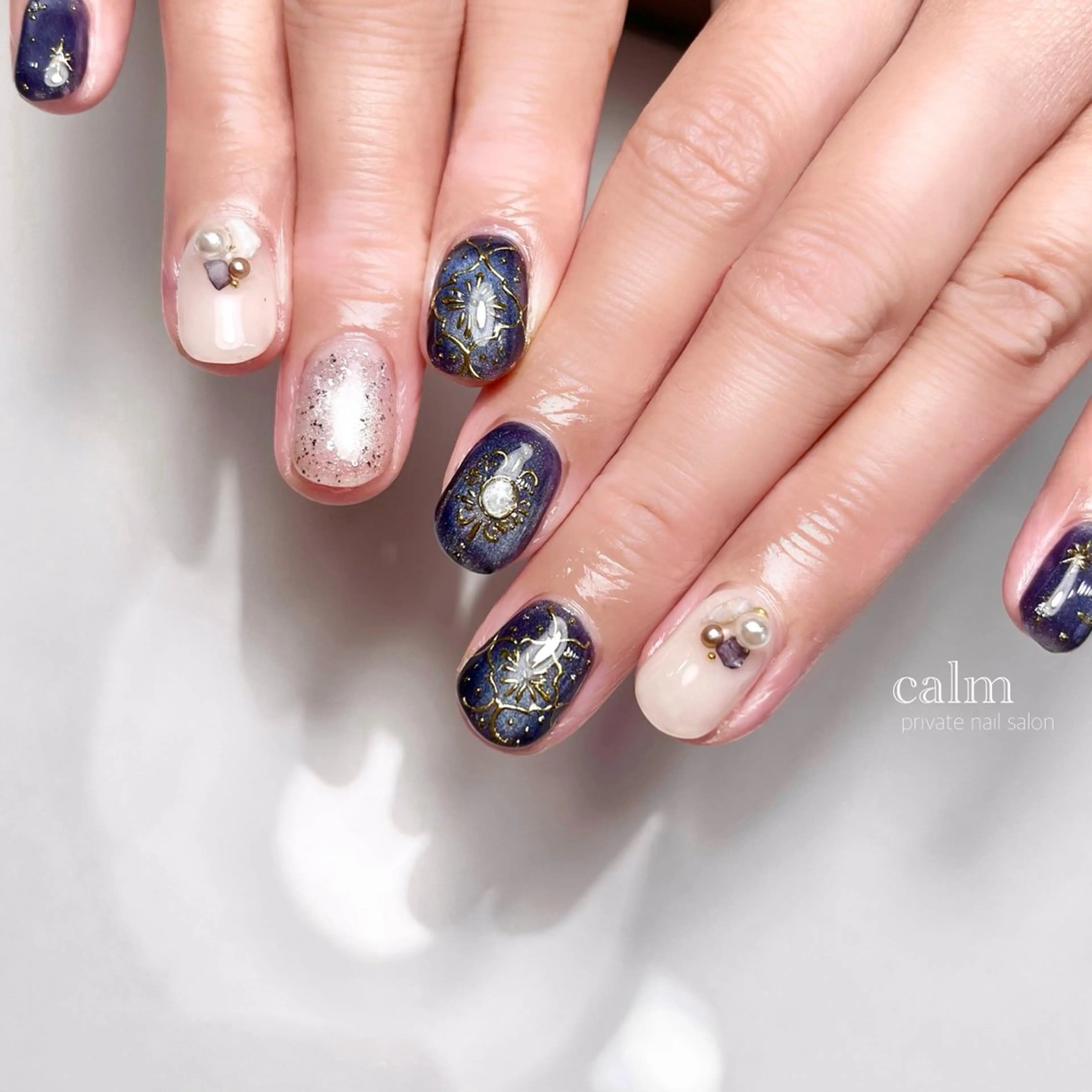 ネイル ハンドネイル calm 〔ｶｰﾑ〕のネイルデザイン