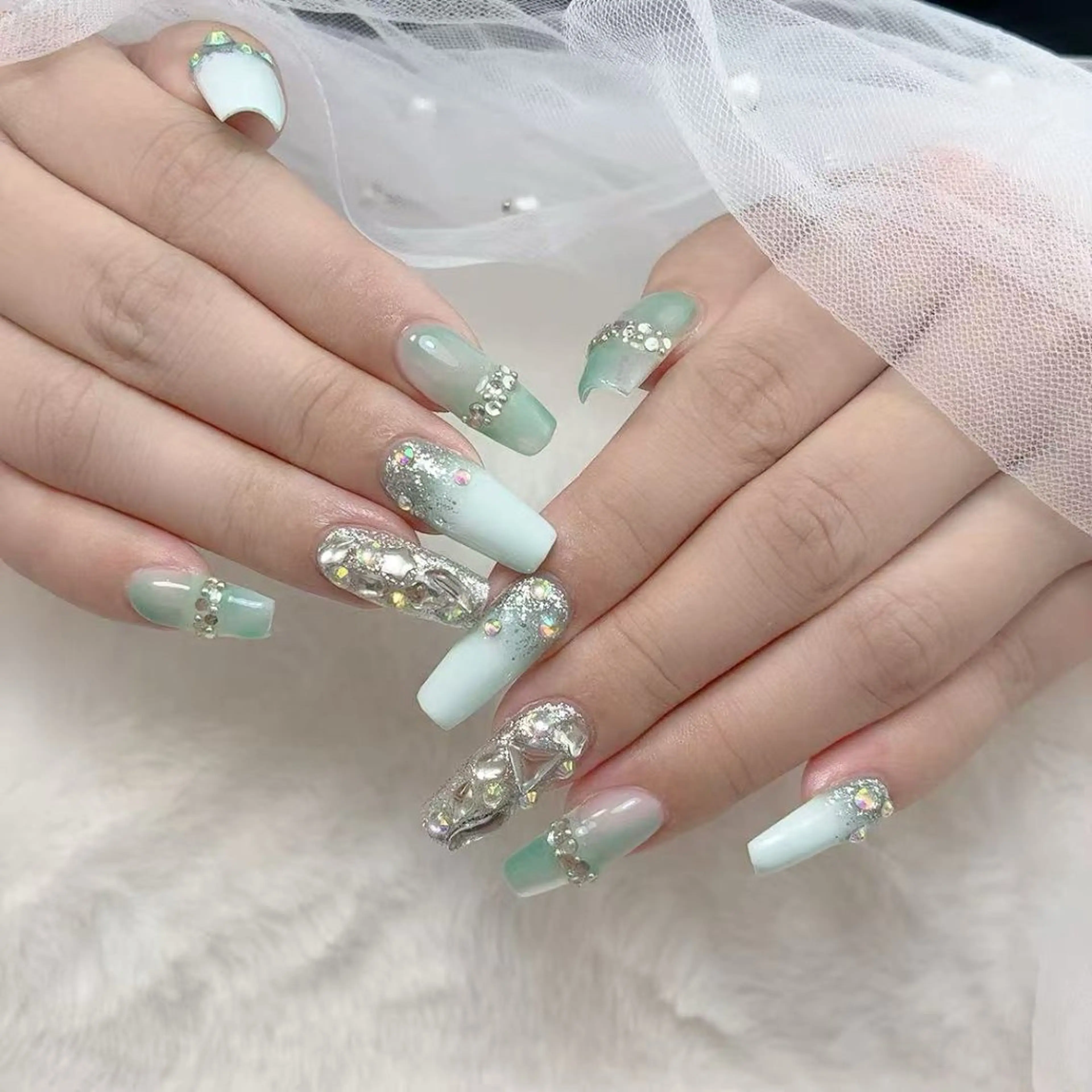 ネイル 持ち込み ハンドネイル B·U Nail大宮 長さだし専門店のネイルデザイン