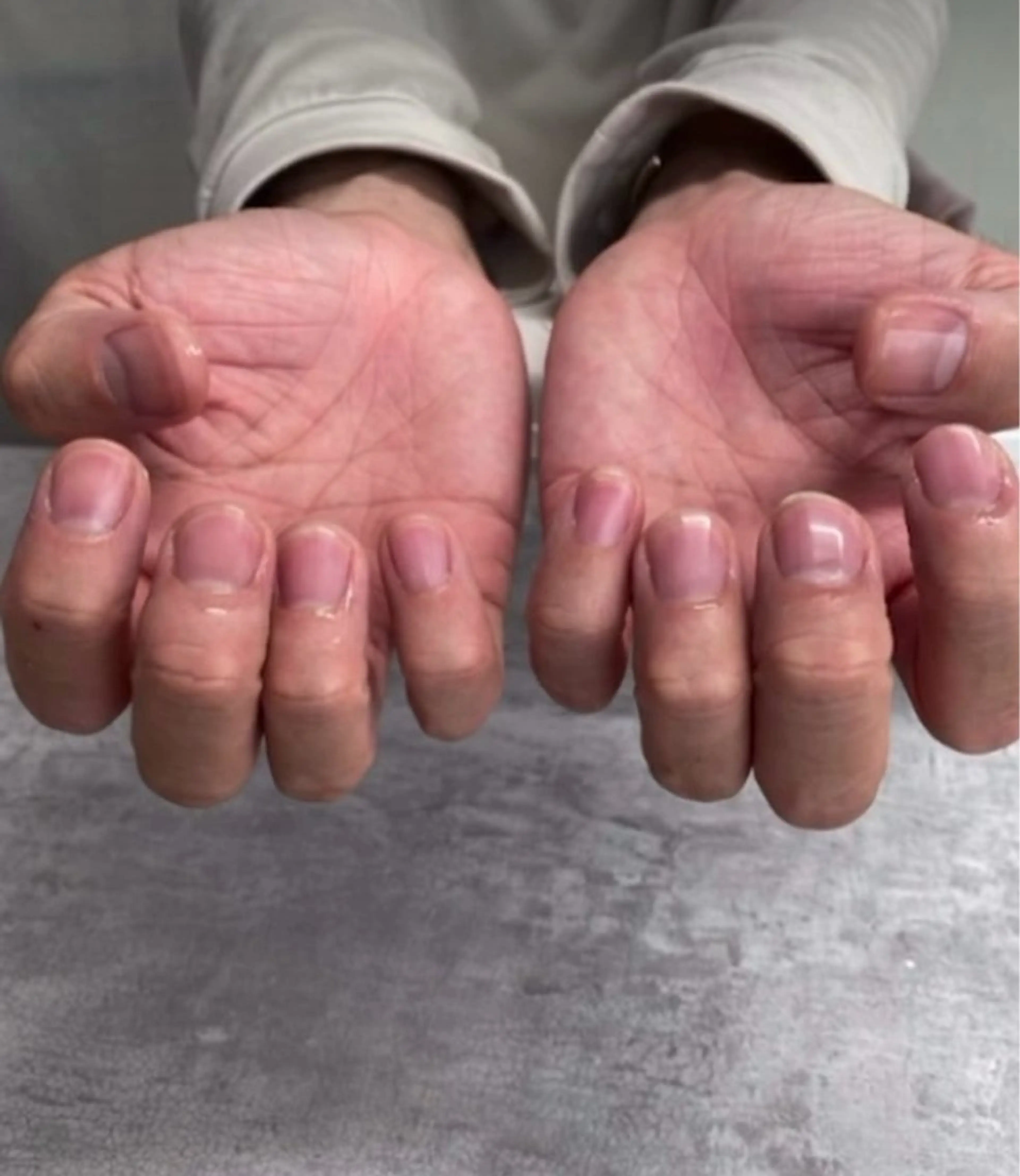 お爪の長さ・形の整え➕甘皮処理➕お爪磨き➕保湿トリートメントの写真