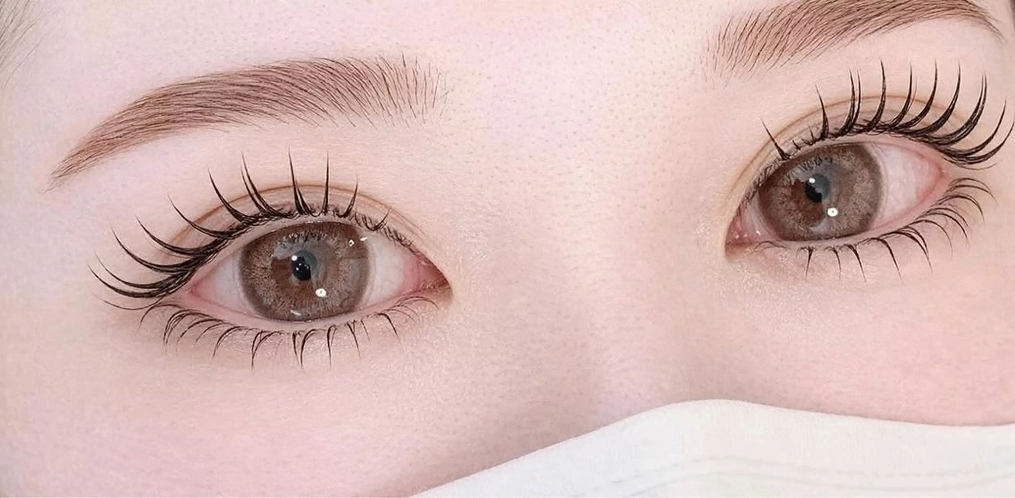 🌿垢抜け眉に✨眉毛ブリーチ¥2400✨の写真