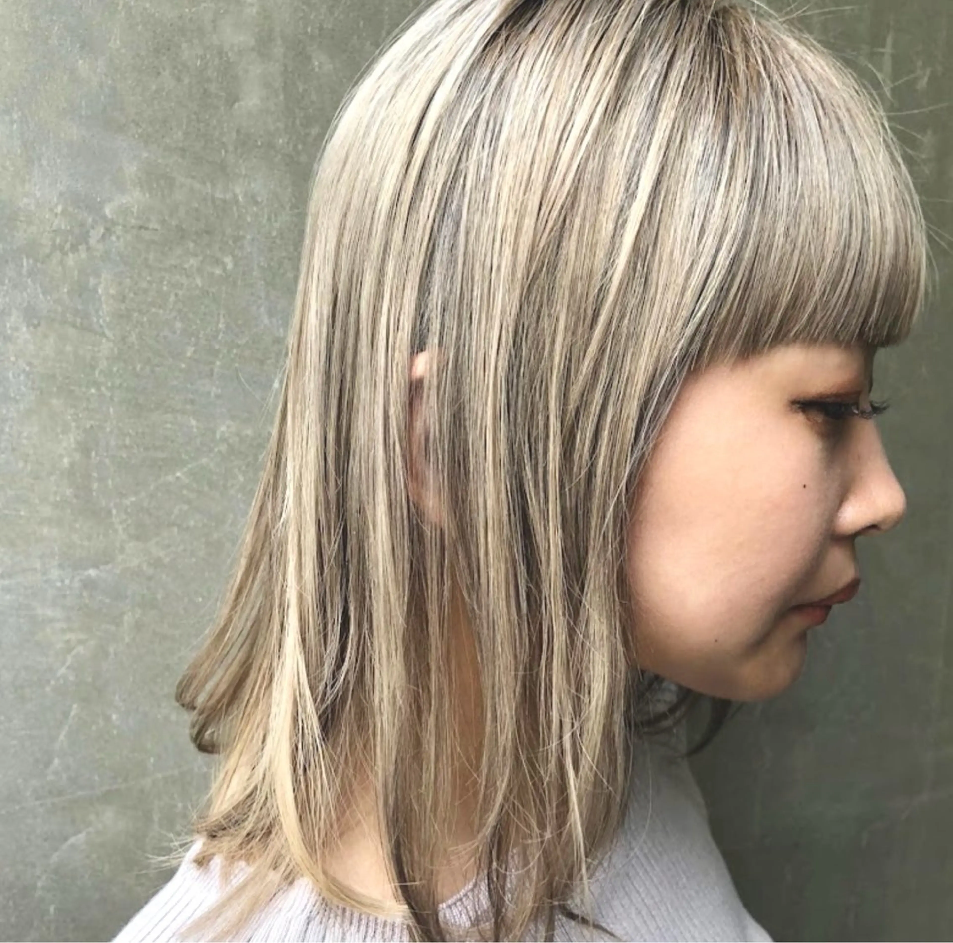 ミディアム カラー かわの ひとしのヘアスタイル