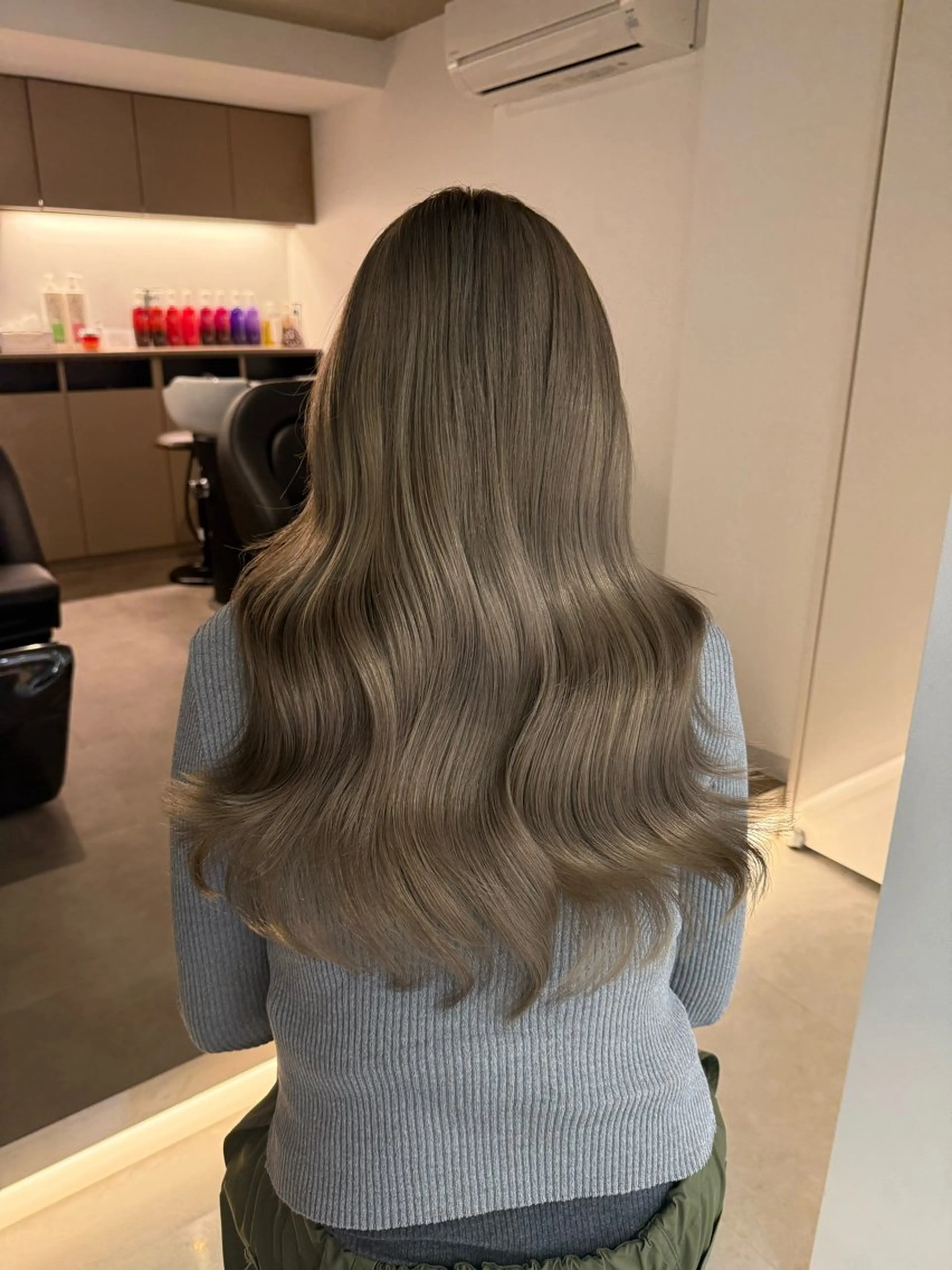 ロング カラー ベージュカラー ブリーチ ブラウンカラー ケアブリーチ カシス レイヤーモデル 募集中🕊️正源のヘアスタイル