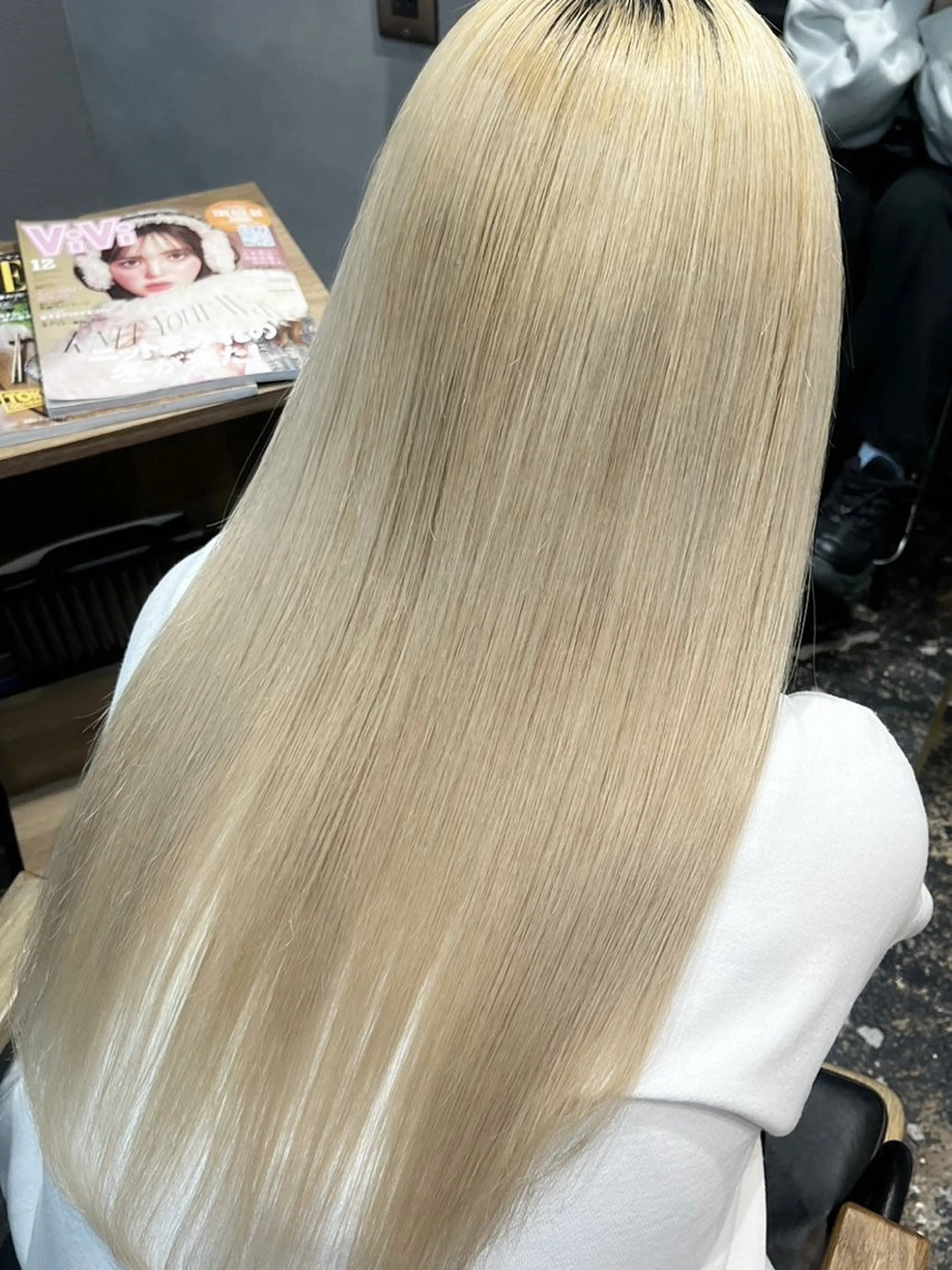 ロング ハイライト 髪質改善 韓国風ヘア レイヤーカット カット ヘアカラー トリートメント ハイトーン/韓国風/ 艶髪/吉祥寺のヘアスタイル