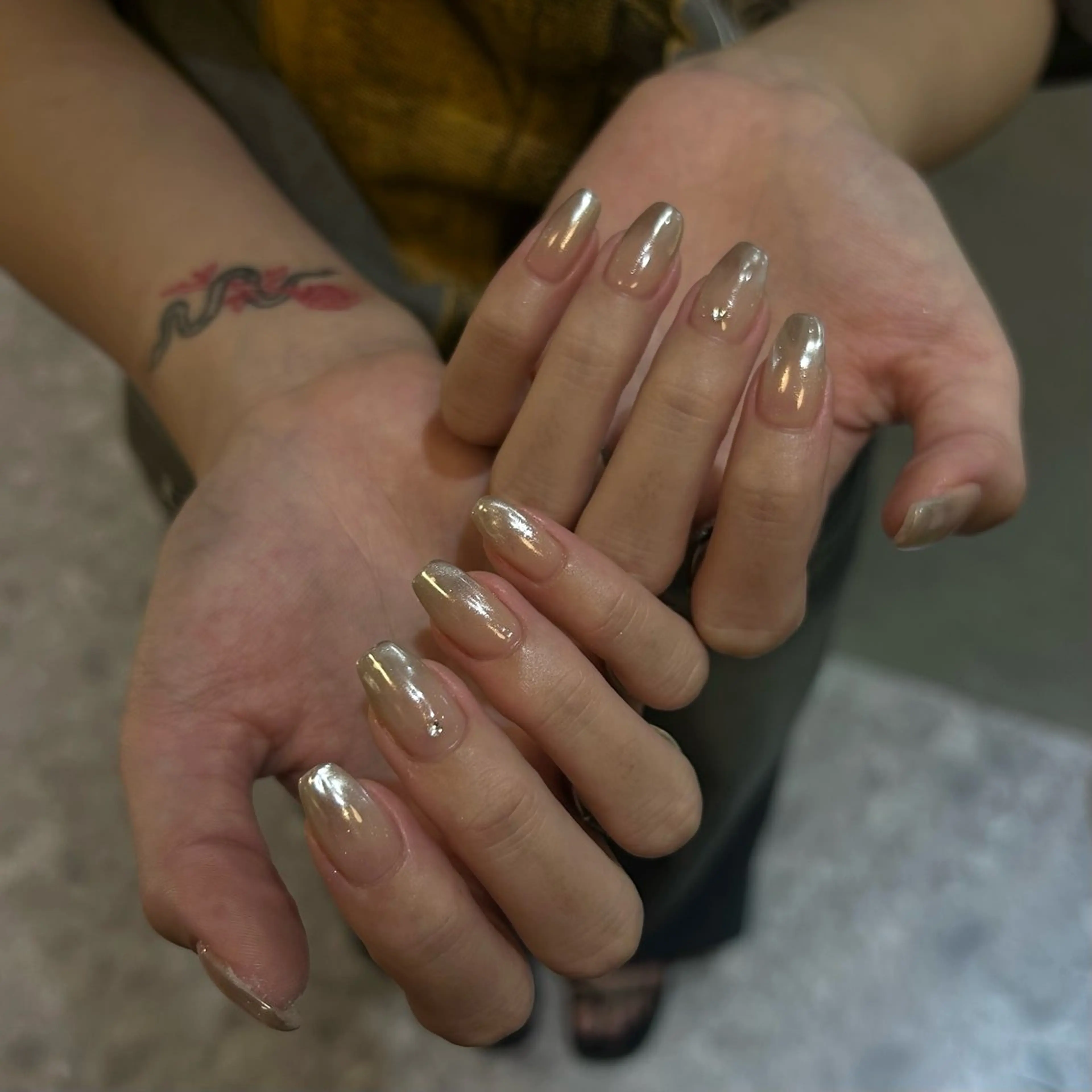 ネイル ハンドネイル 💅🏽 SHIORI🌙のネイルデザイン