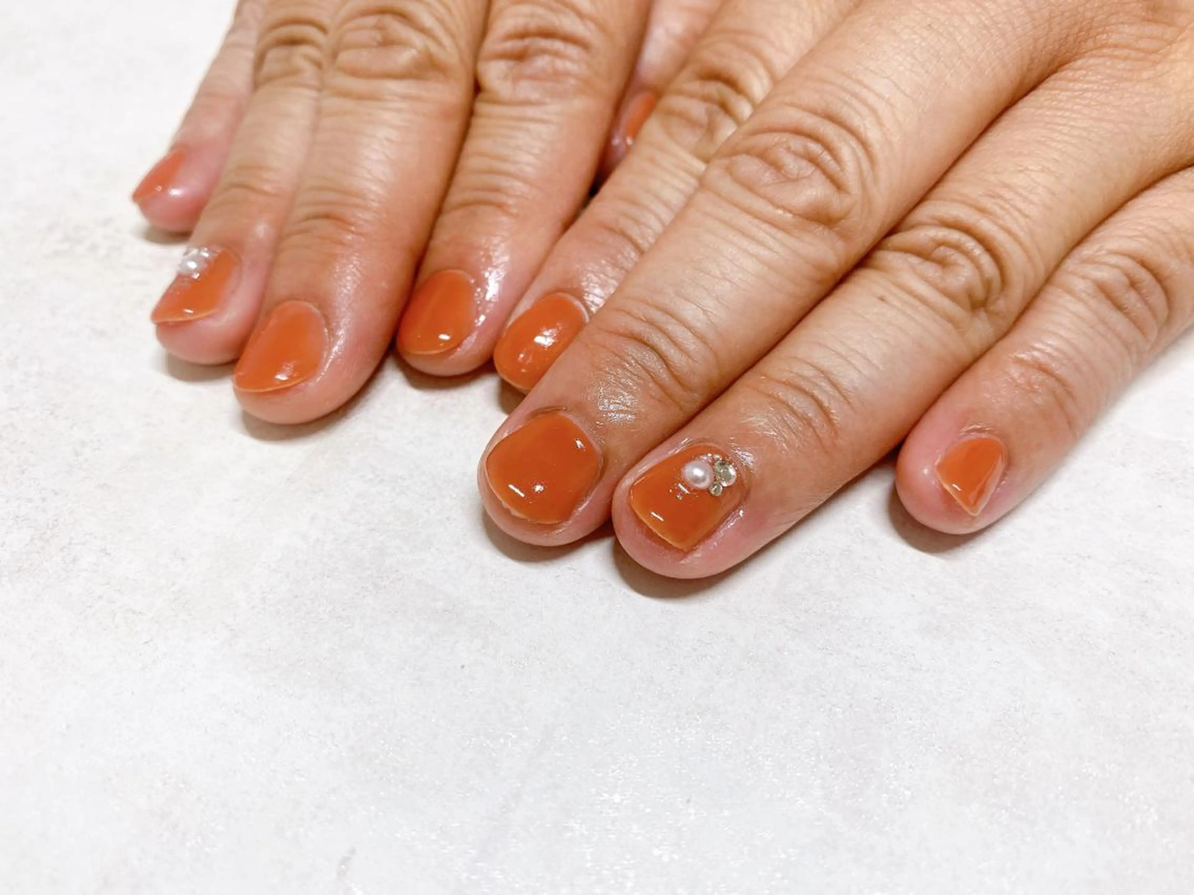 ネイル オーロラネイル フラワーネイル フットネイル フレンチネイル ジェルネイル mogunail &blowのネイルデザイン