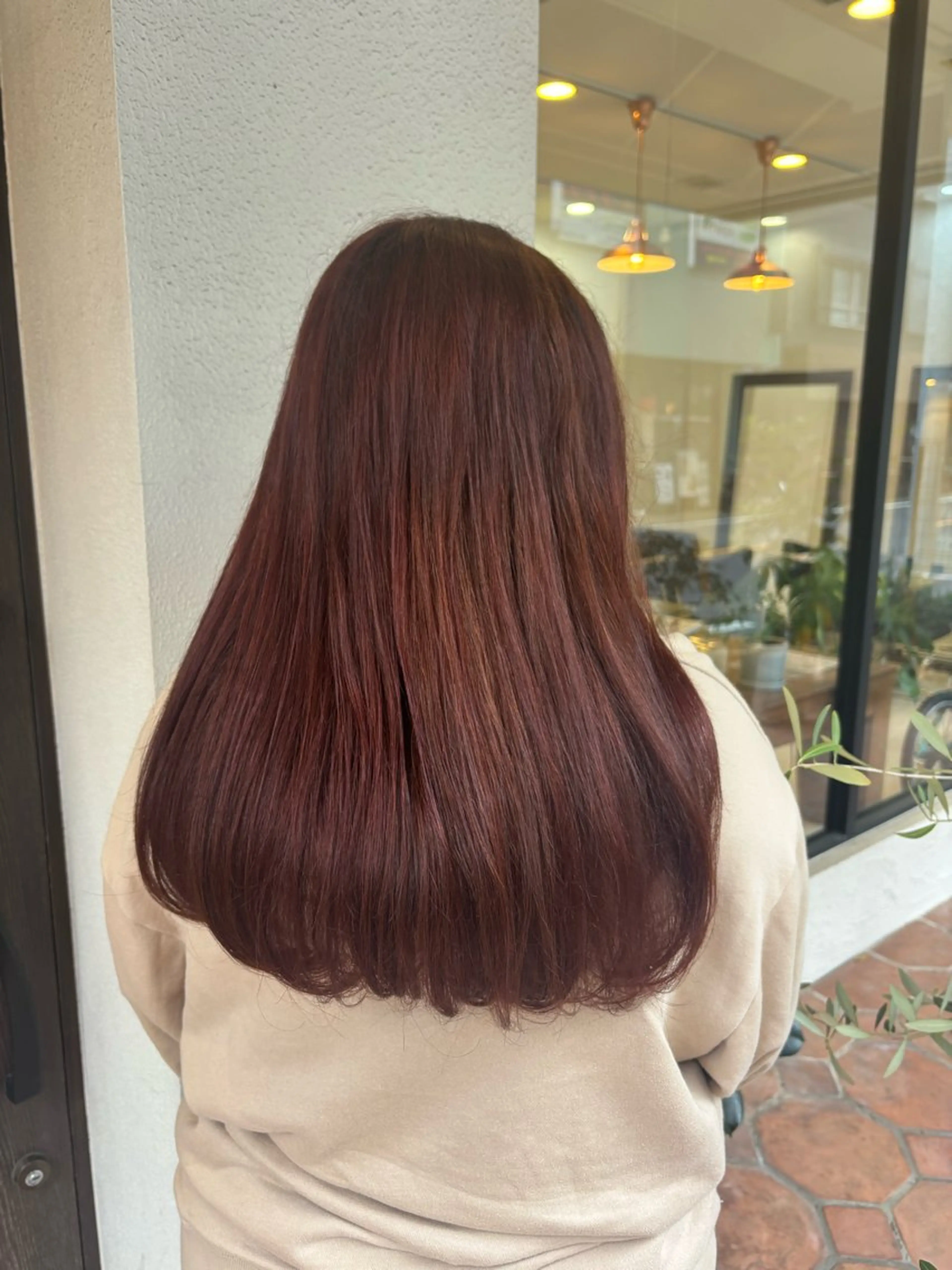 ロング カラー レッドカラー 松本 さくらのヘアスタイル