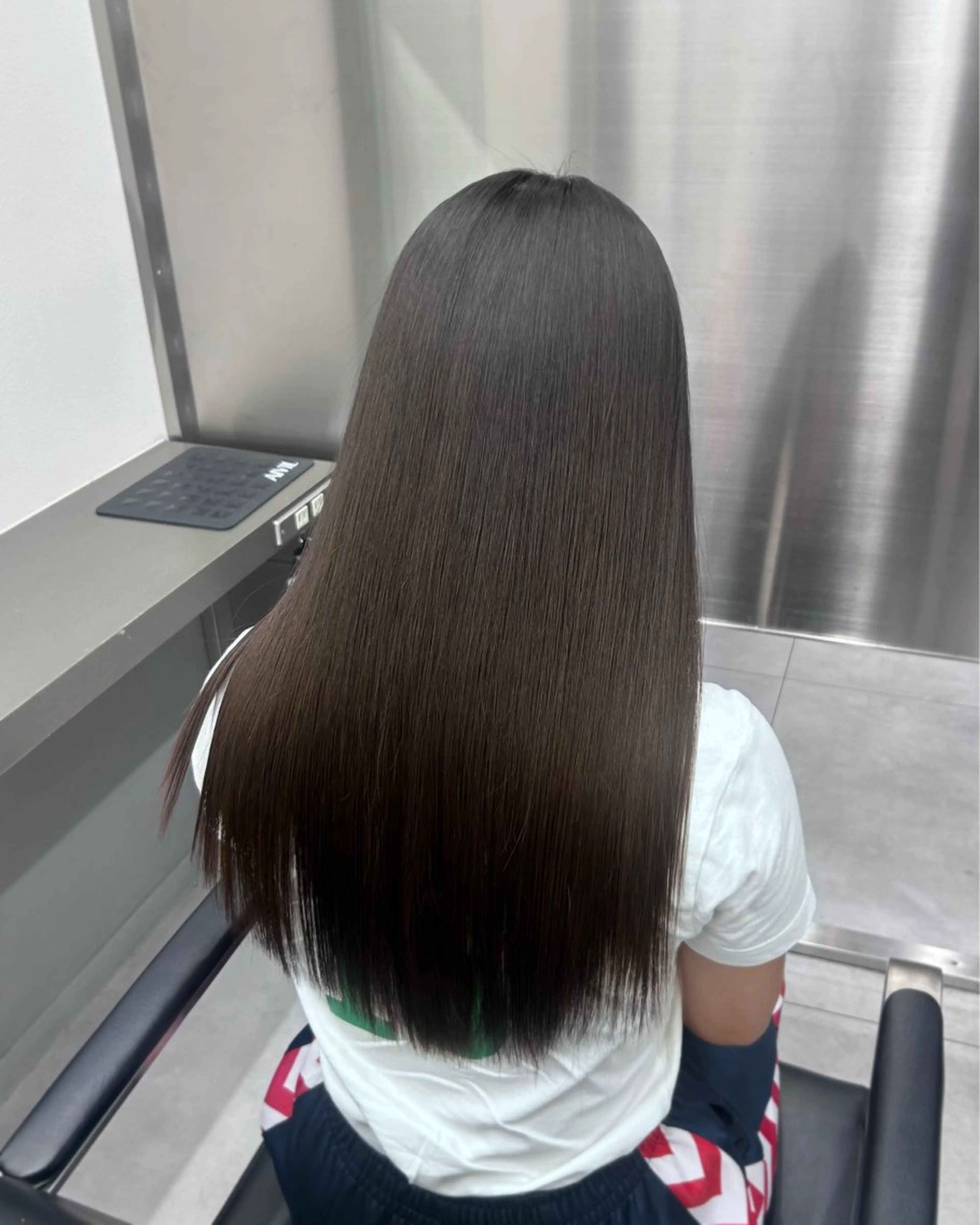 ロング 縮毛矯正 トリートメント カット トリートメント 大人レイヤー/艶美髪 🇺🇸TOMONAのヘアスタイル