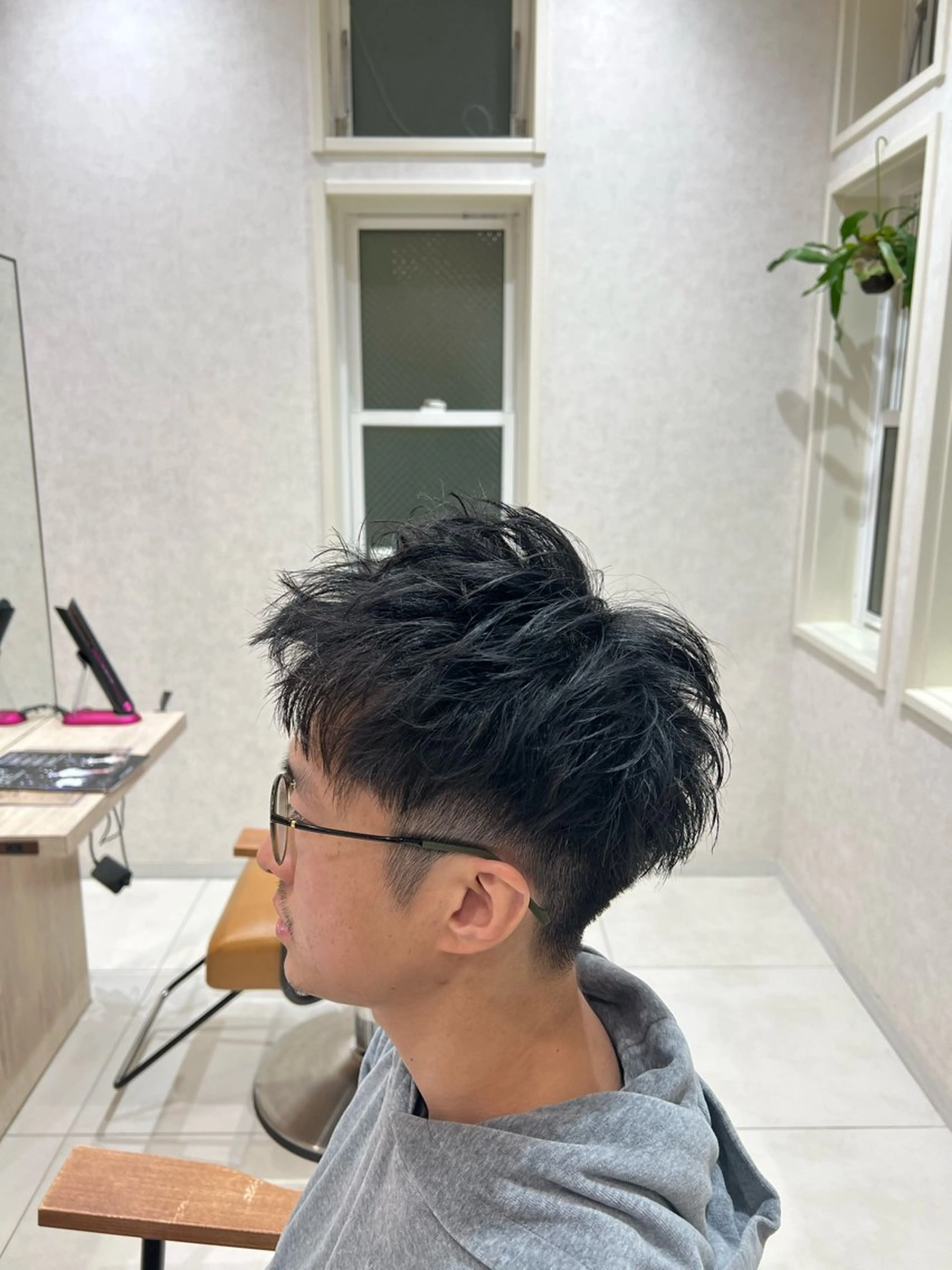 メンズ メンズベリーショート メンズ特化フェザー パーマ🚗タケシのヘアスタイル