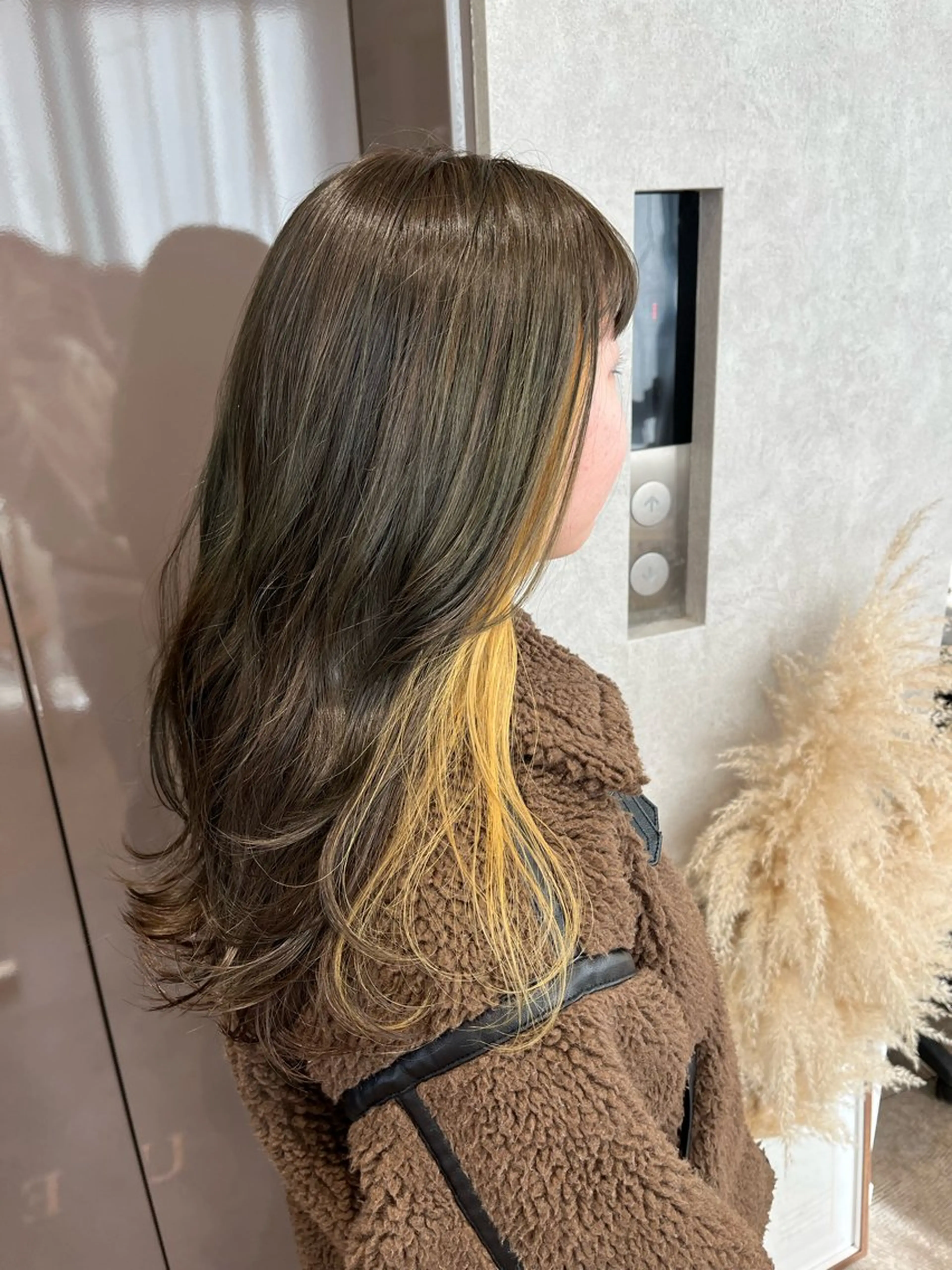 ロング カラー ヘアカラー QUEなつみ 🕊🫧のヘアスタイル