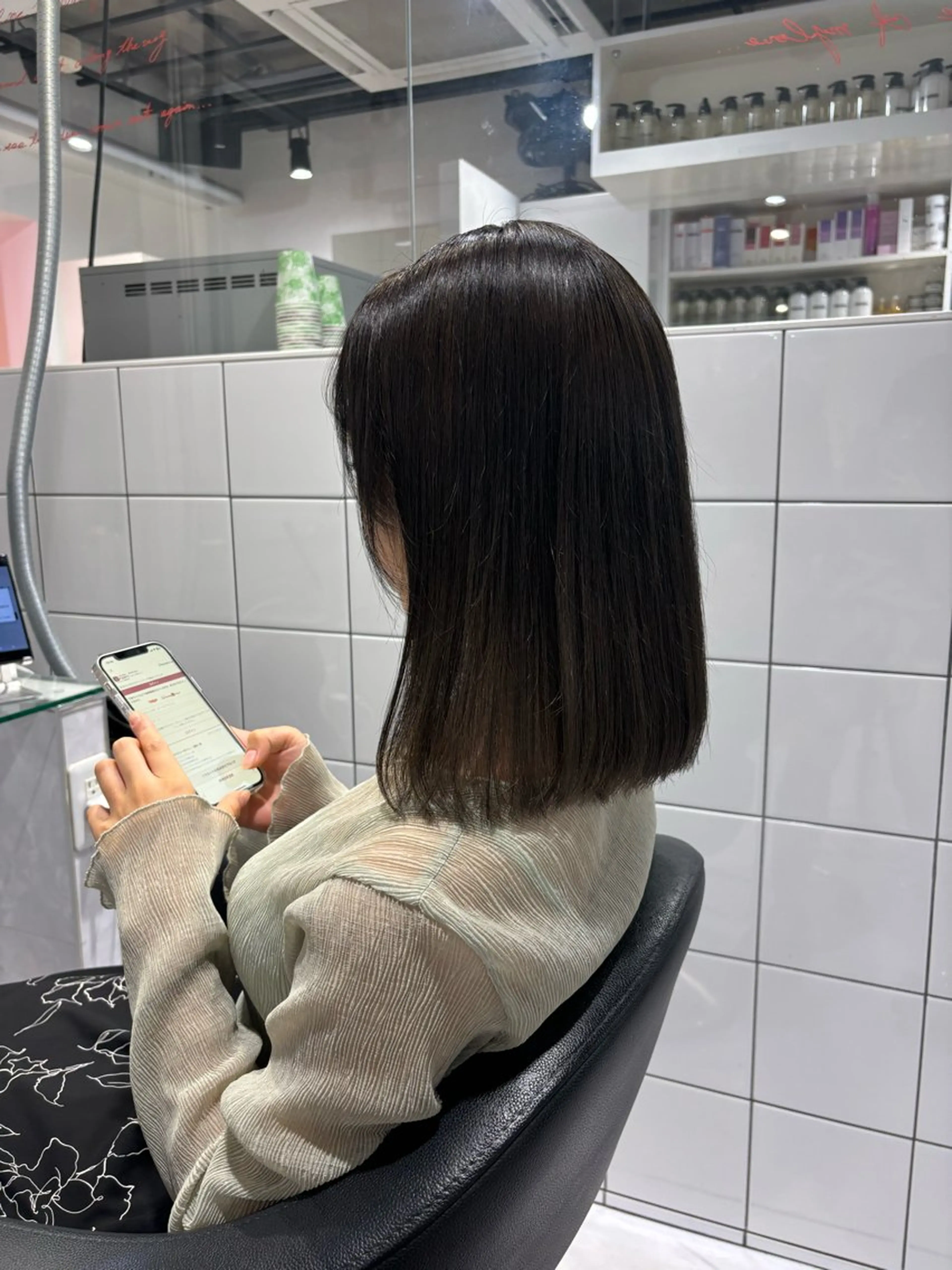 セミロング カラー 表参道♡暗髪♡ 艶カラー♡アユミのヘアスタイル