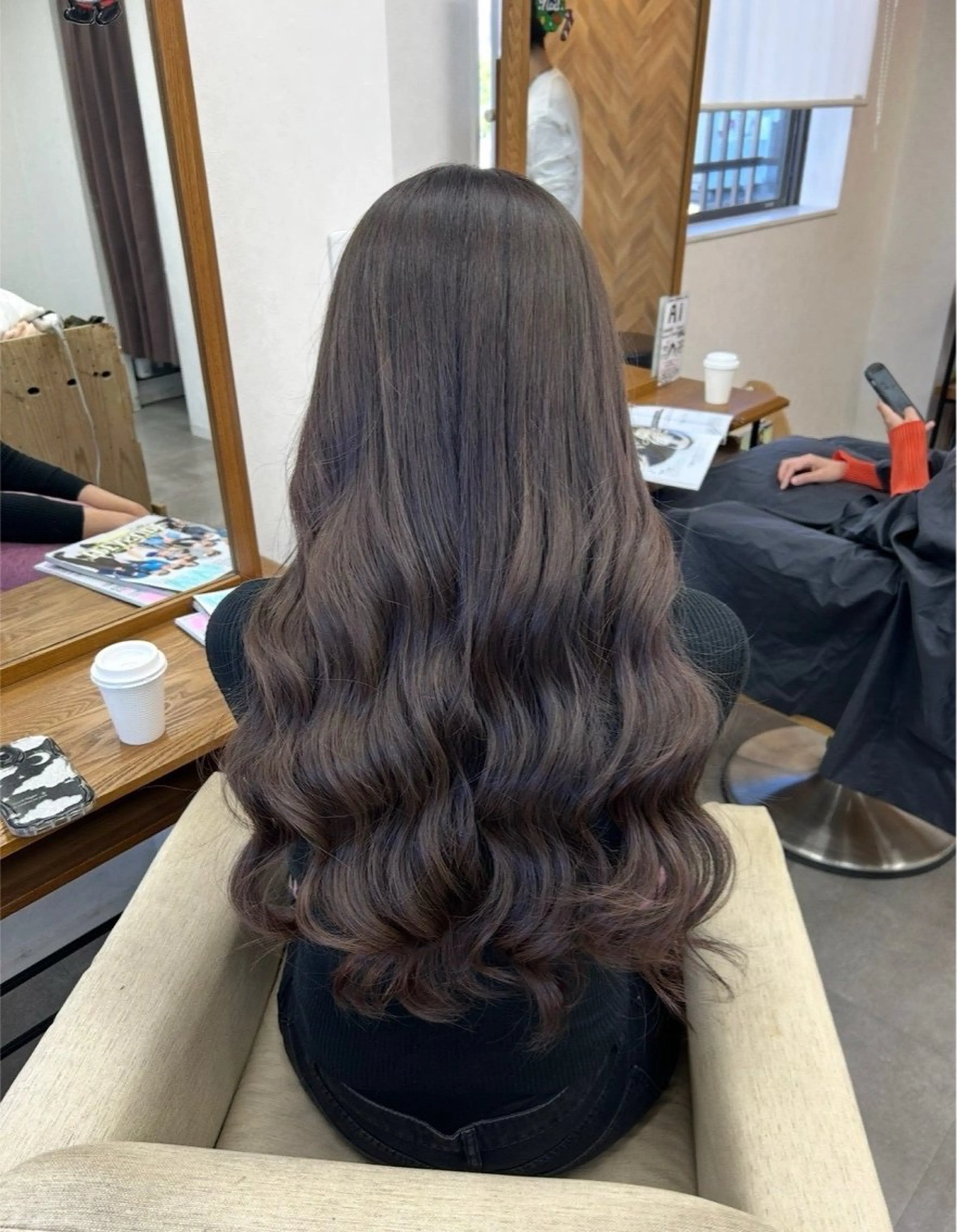 カラー 一宮 淚のヘアスタイル