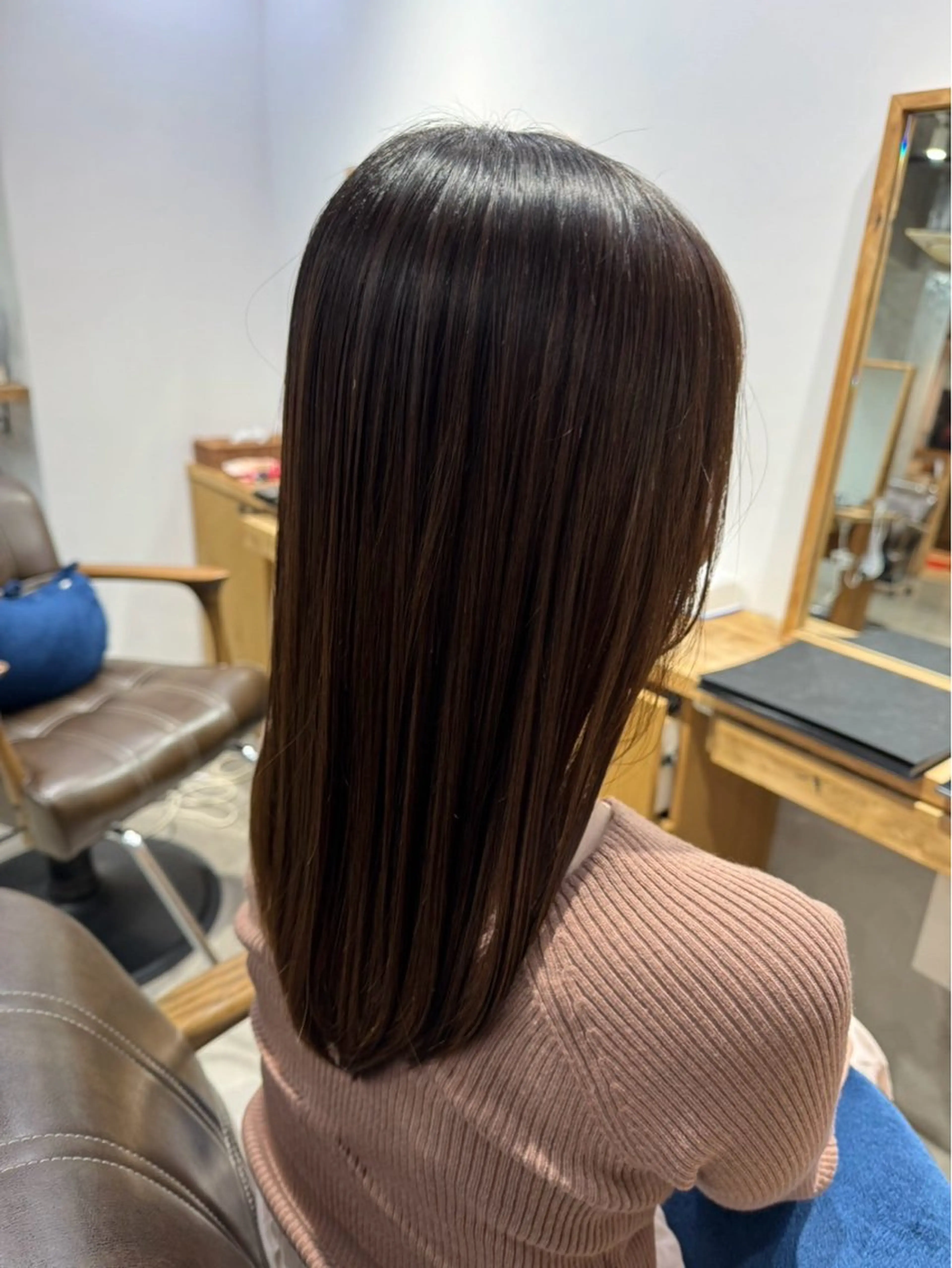 ロング カラー グレージュ ロング 縮毛矯正 安岡美咲✂︎ 艶カラー/髪質改善のヘアスタイル