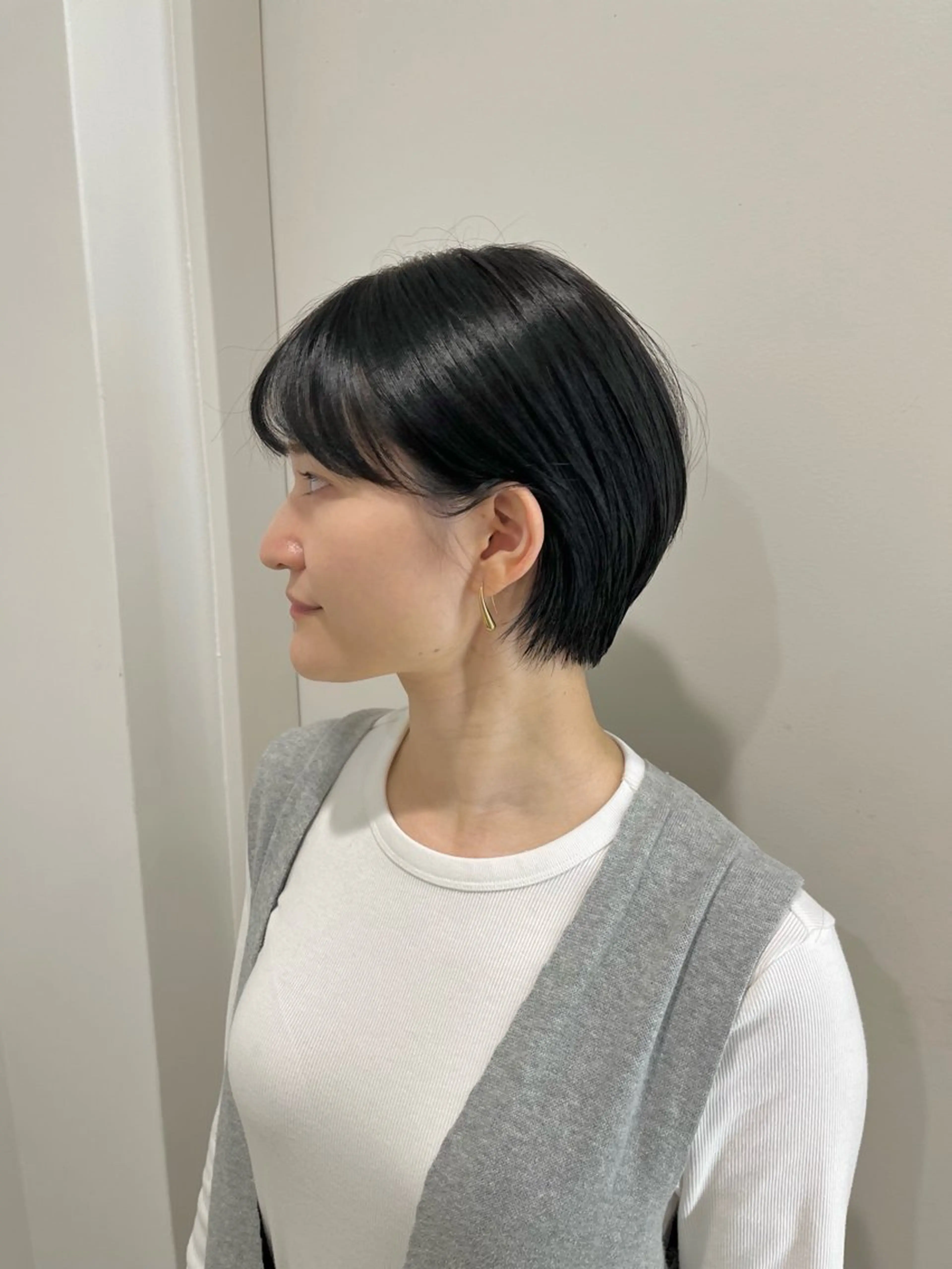 ショート カラー ショートヘア 縮毛矯正/ハイトーン /パーマ/せき🧸のヘアスタイル