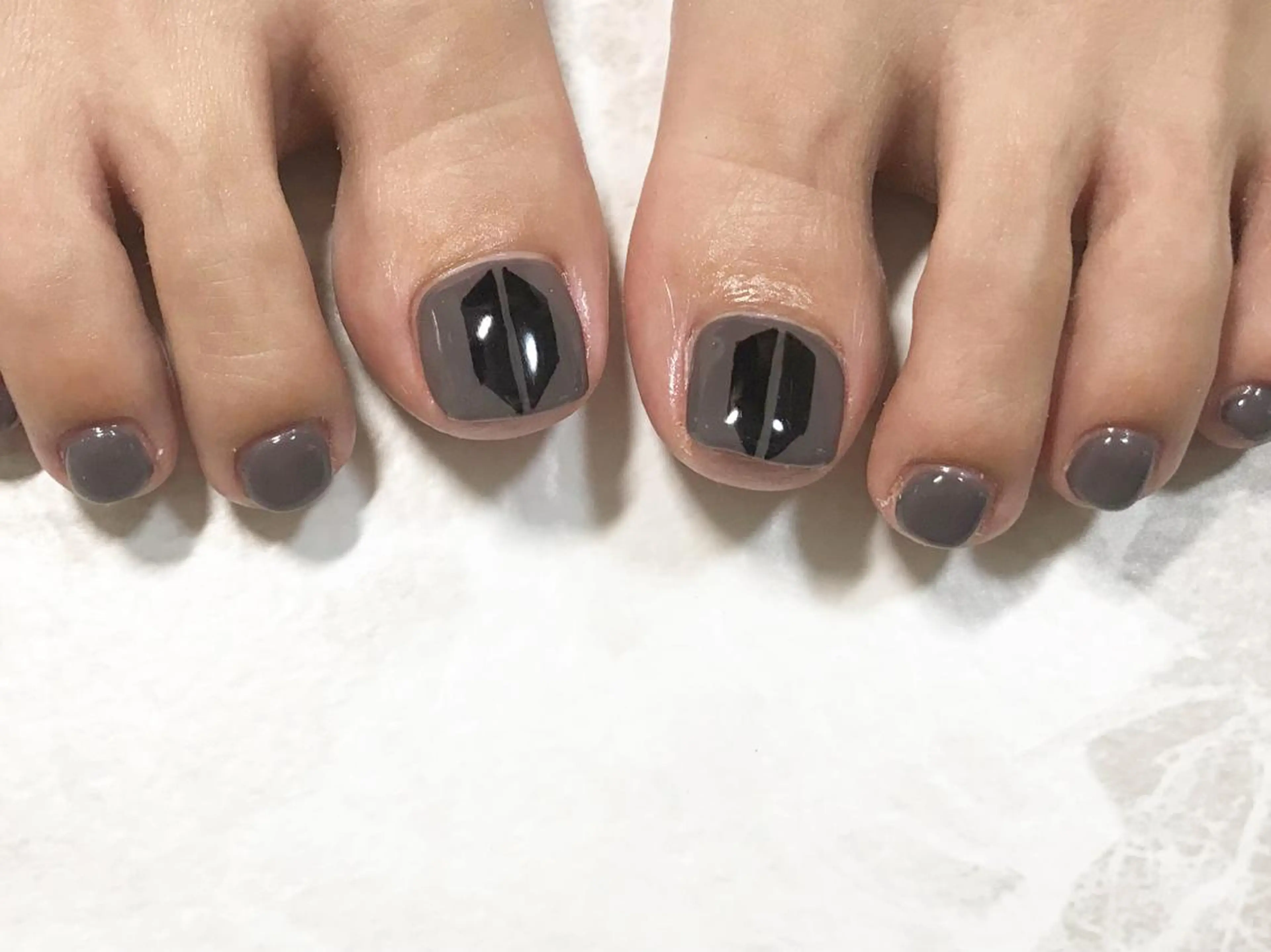 ネイル フットネイル ニュアンスネイル シンプルネイル 春ネイル 夏ネイル フットネイル nail fufla ♡yamane♡のネイルデザイン
