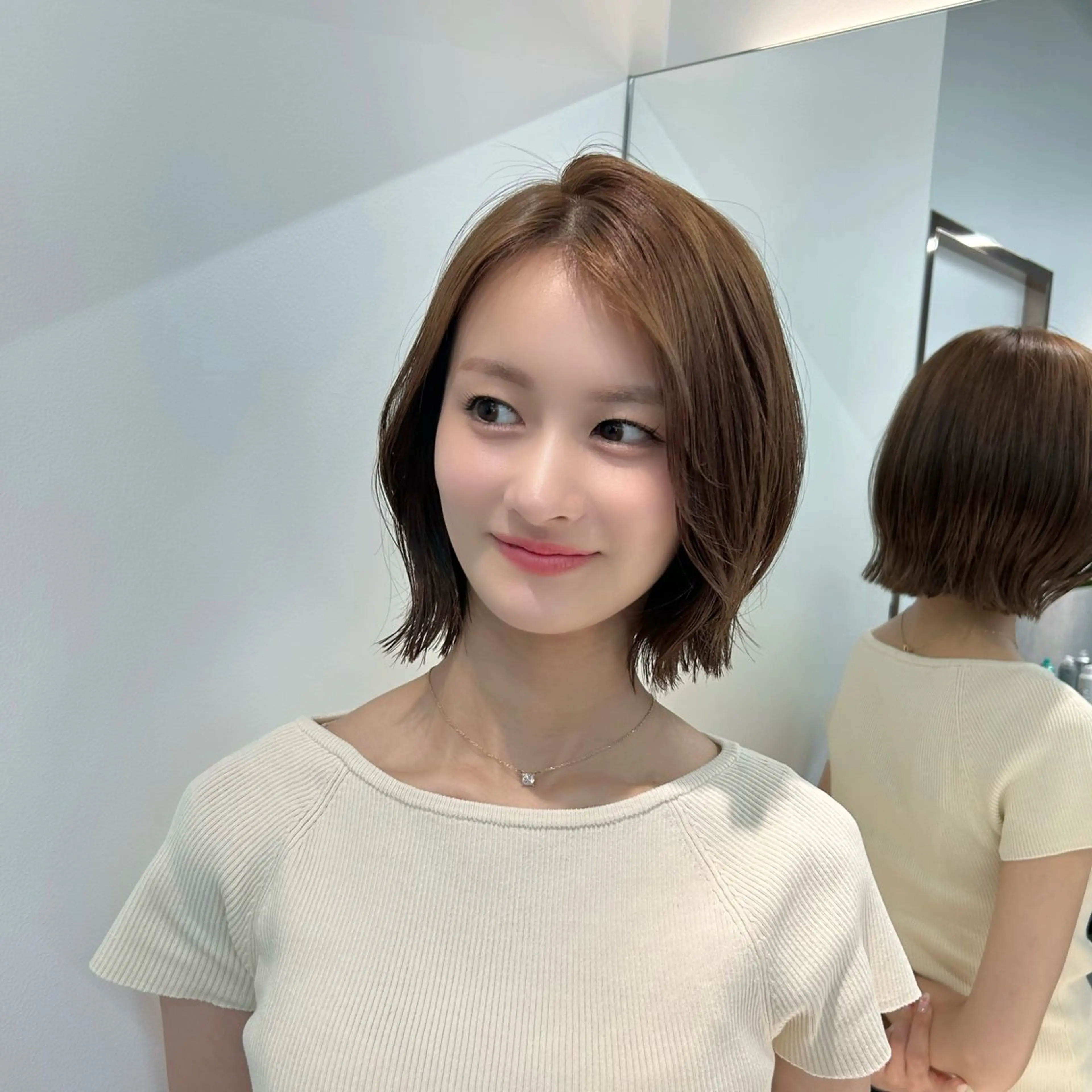 ミディアム カラー 切りっぱなしボブ ボブレイヤー アッシュ アッシュブラウン ベージュカラー ボブ/髪質改善 jionのヘアスタイル