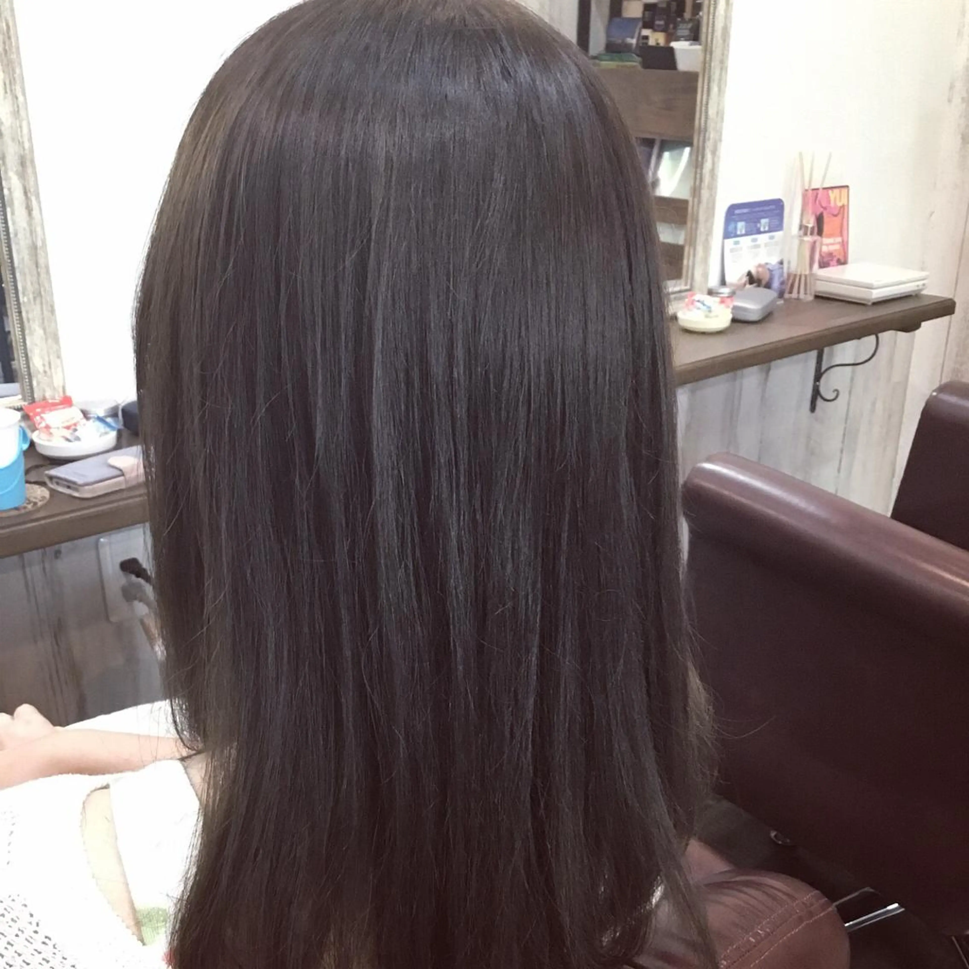セミロング カラー 金崎 新吾のヘアスタイル