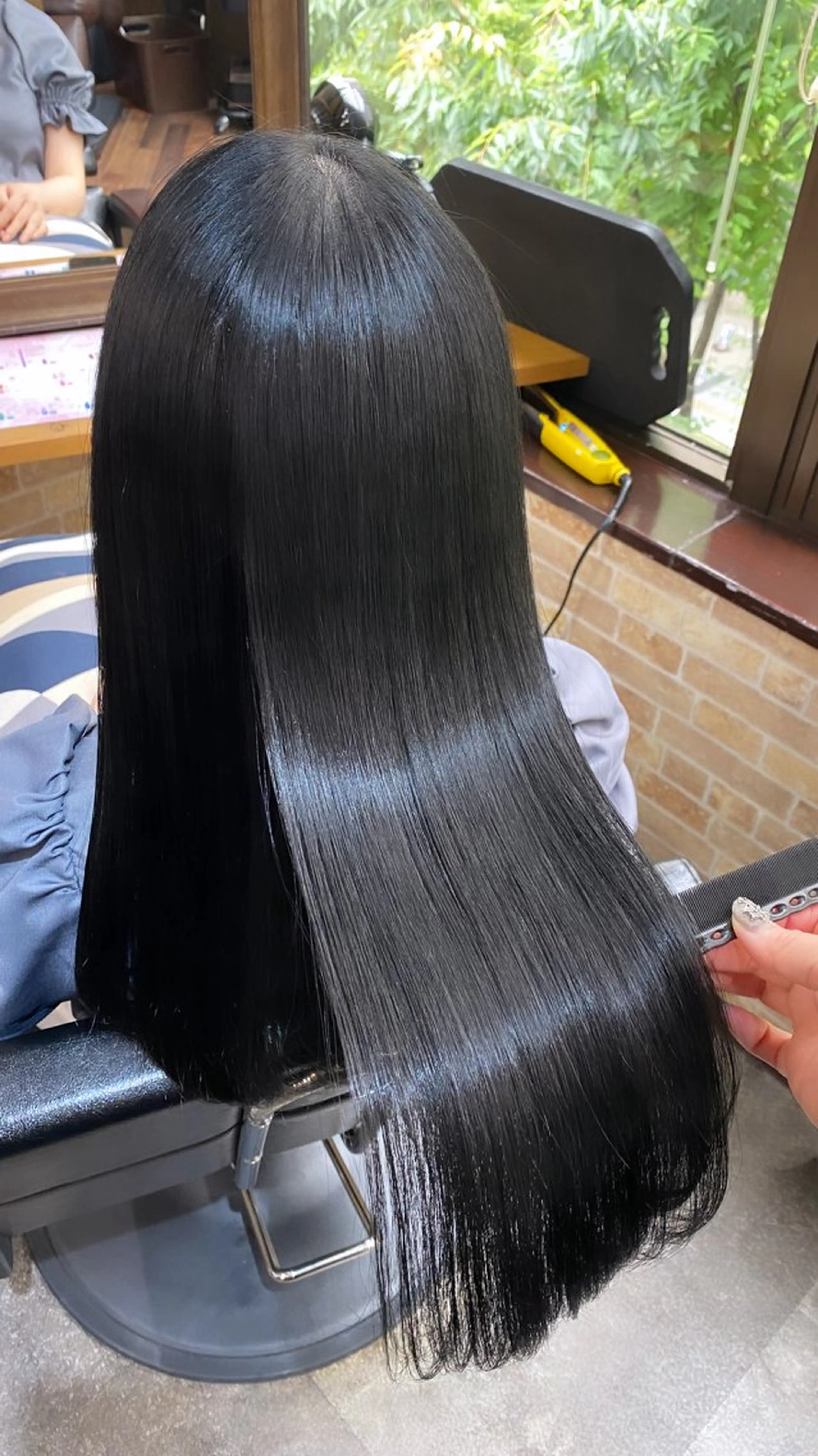 ロング カット ヘアカラー 縮毛矯正 トリートメント 美髪ヘア 🤍erikaのヘアスタイル