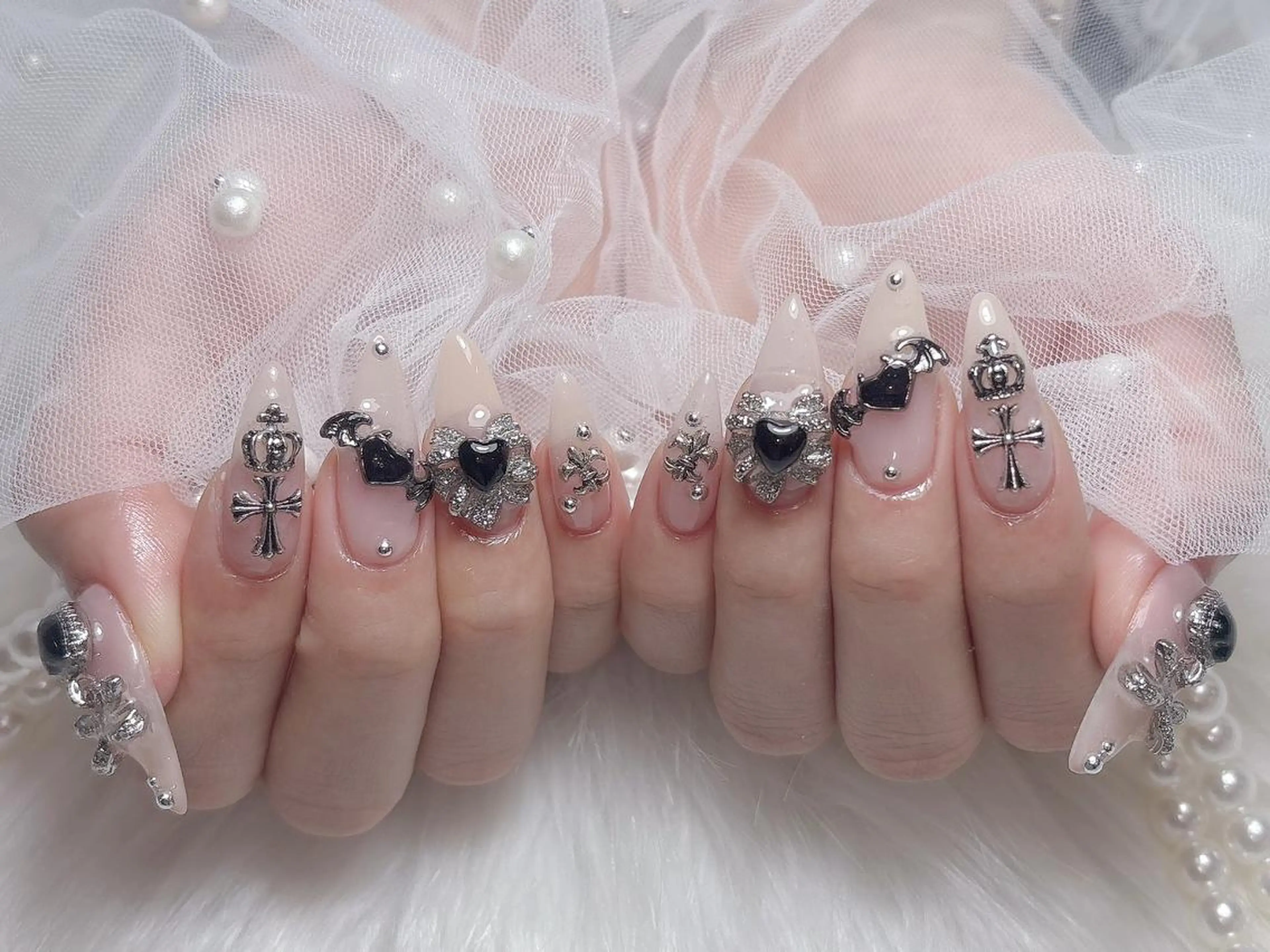 ネイル ハンドネイル emu enyaのネイルデザイン