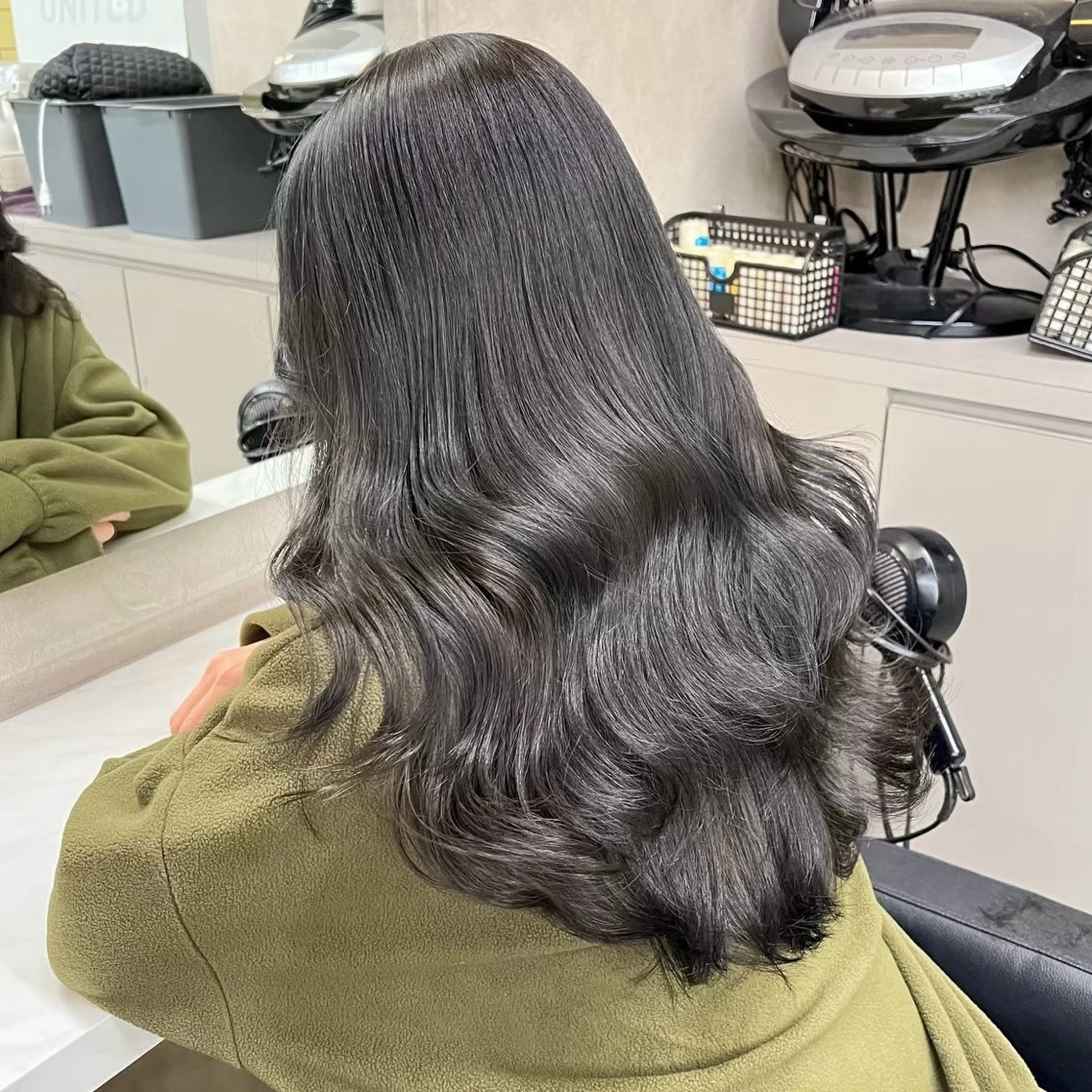 ロング カラー 韓国風艶髪🎀 暖色カラー🤍のヘアスタイル