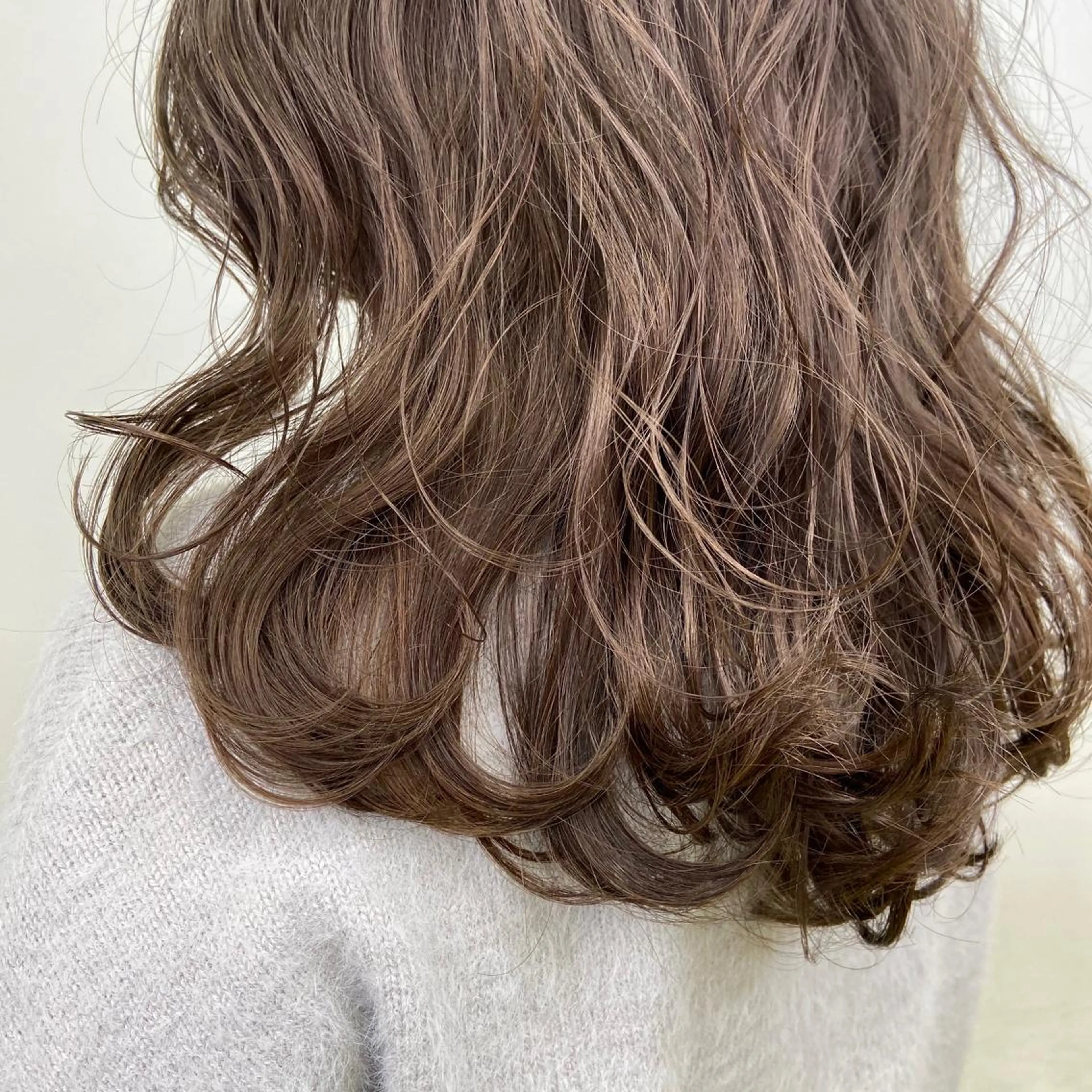 ロング カラー ヘアアレンジ ベージュカラー ブリーチ ケアブリーチ ミルクティーベージュ ヘアカラー トリートメント ヘアセット 🌻Insta指名 NO.1🌻Shoのヘアスタイル