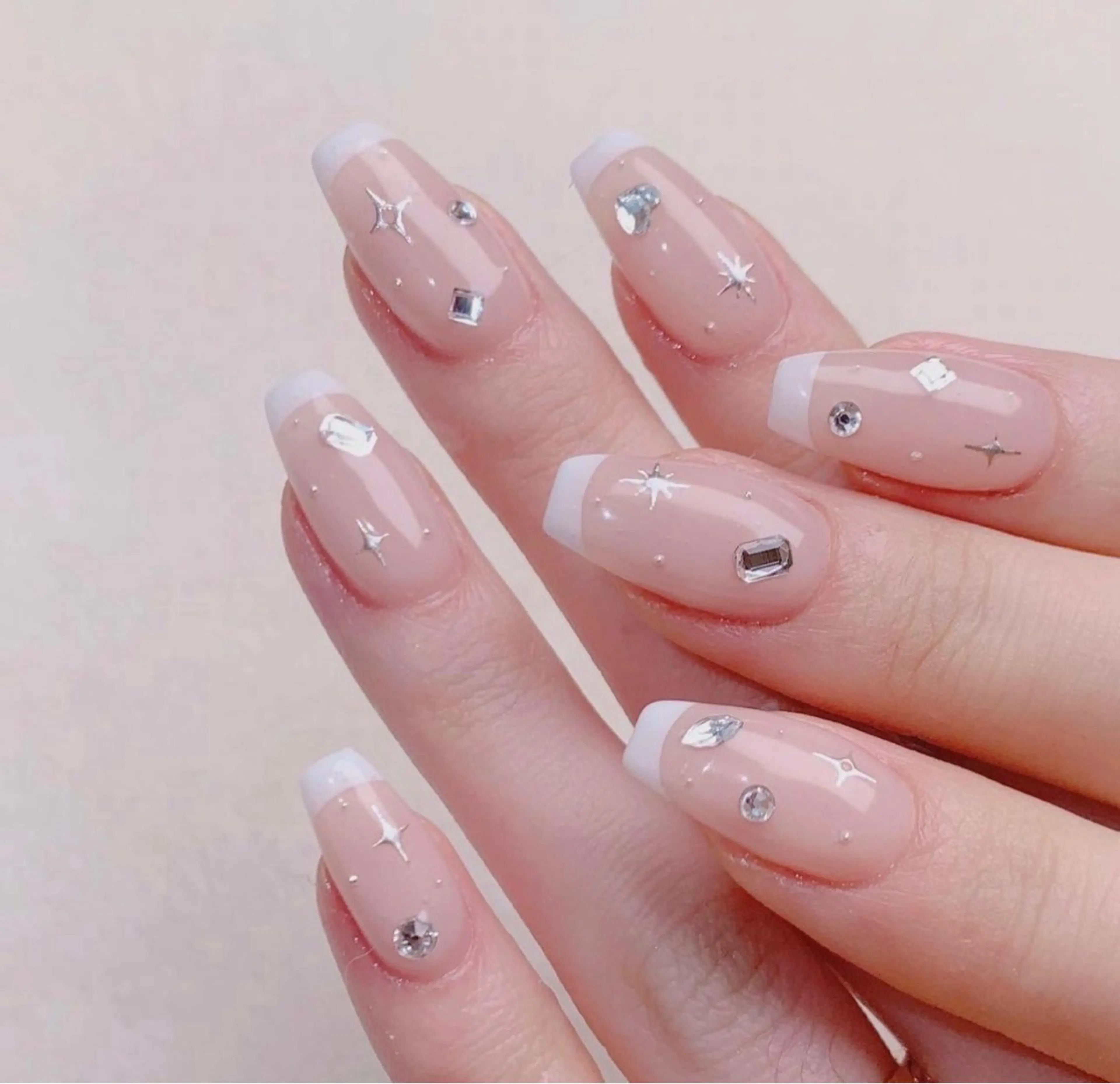 ネイル ☁️Yun nail Rin☁️のネイルデザイン