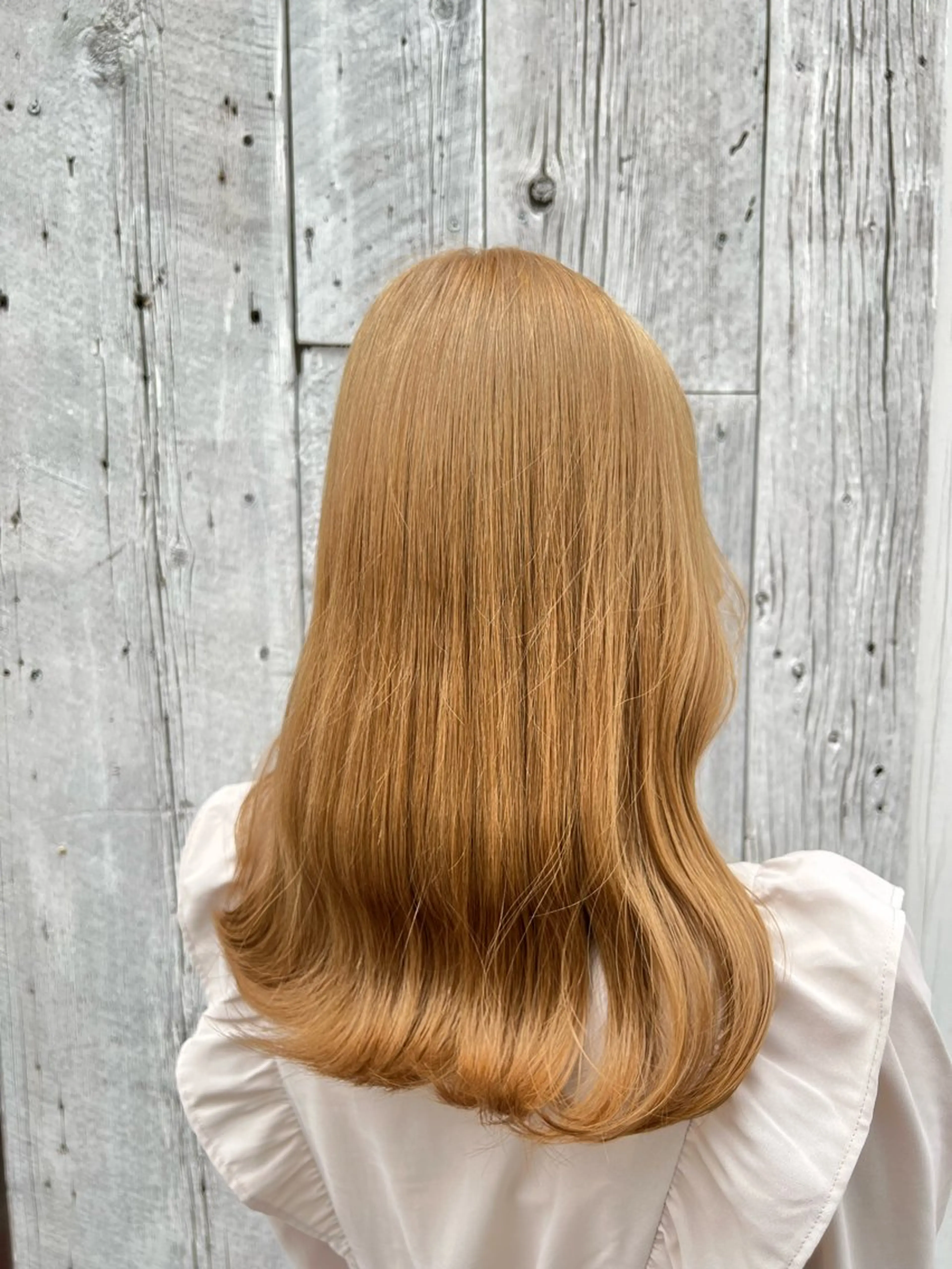 ロング カラー アディクシーカラー ベージュカラー ブリーチ 透明感カラー デザインカラー ヘアカラー トリートメント ヘッドスパ ブリーチカラー🦖 岡部木乃夏のヘアスタイル