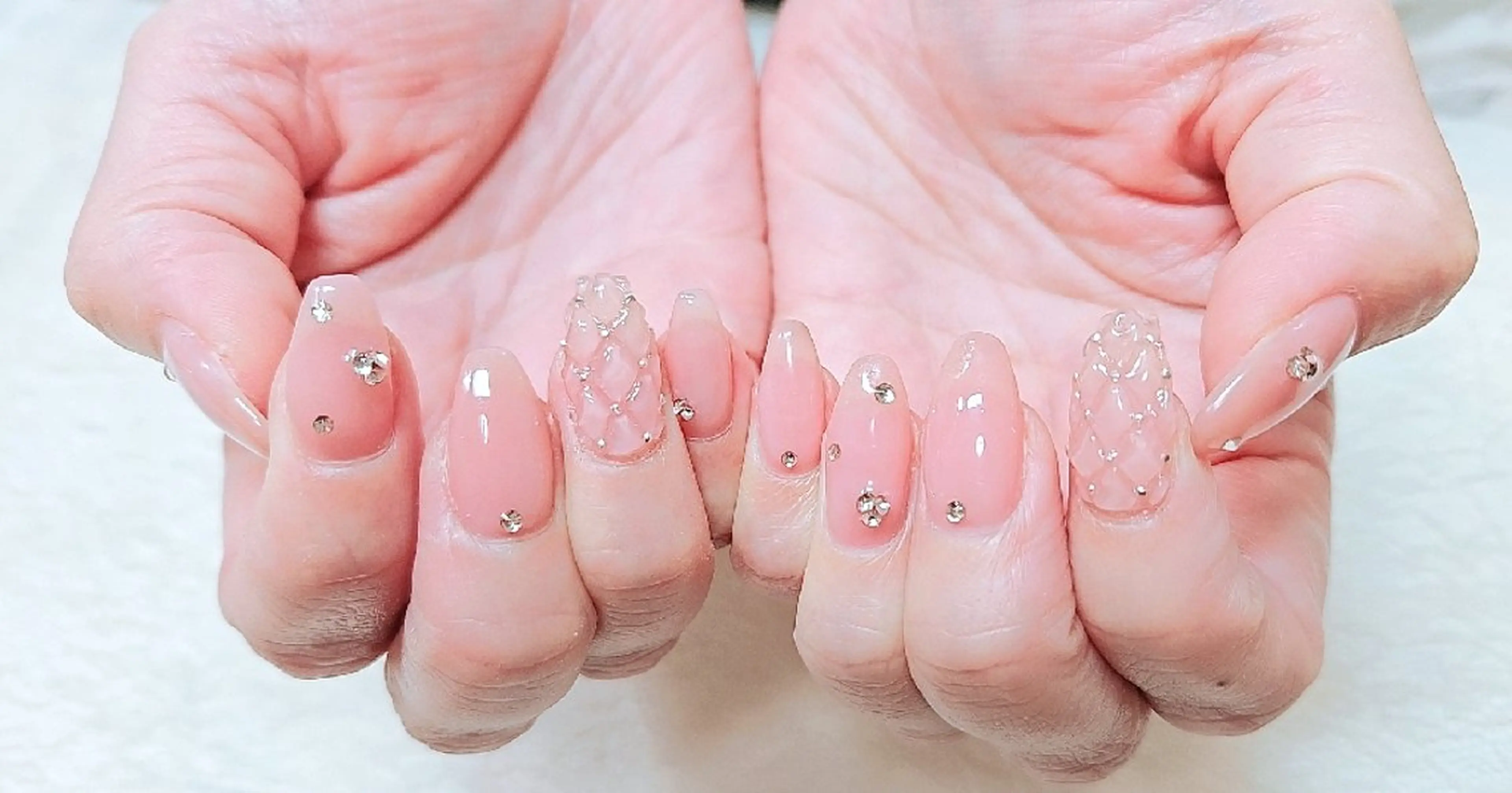 ネイル Nailsalon  Wisteriaのネイルデザイン