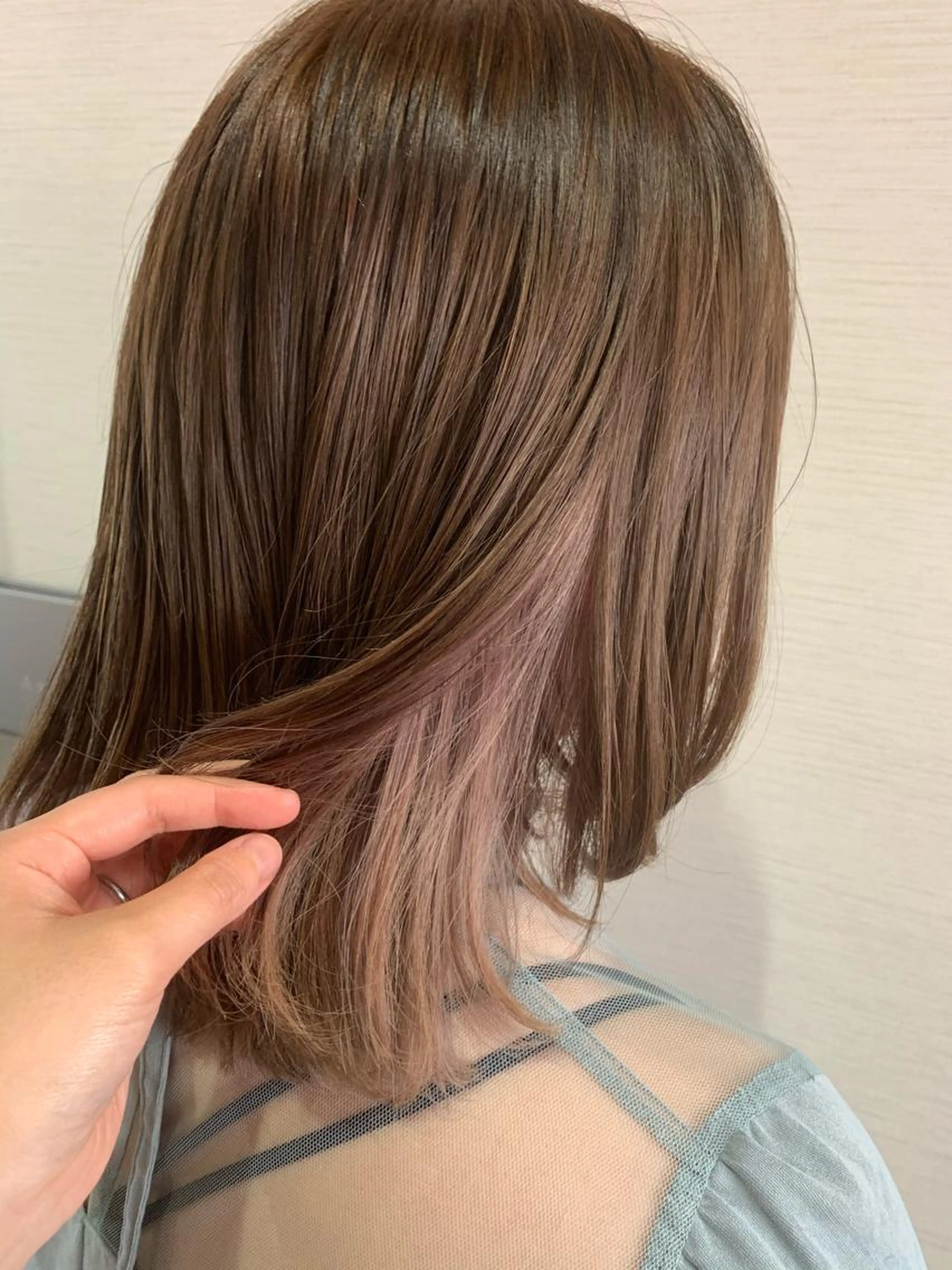 💚インナーカラー（ケアブリーチ込み）＋全体カラーの写真