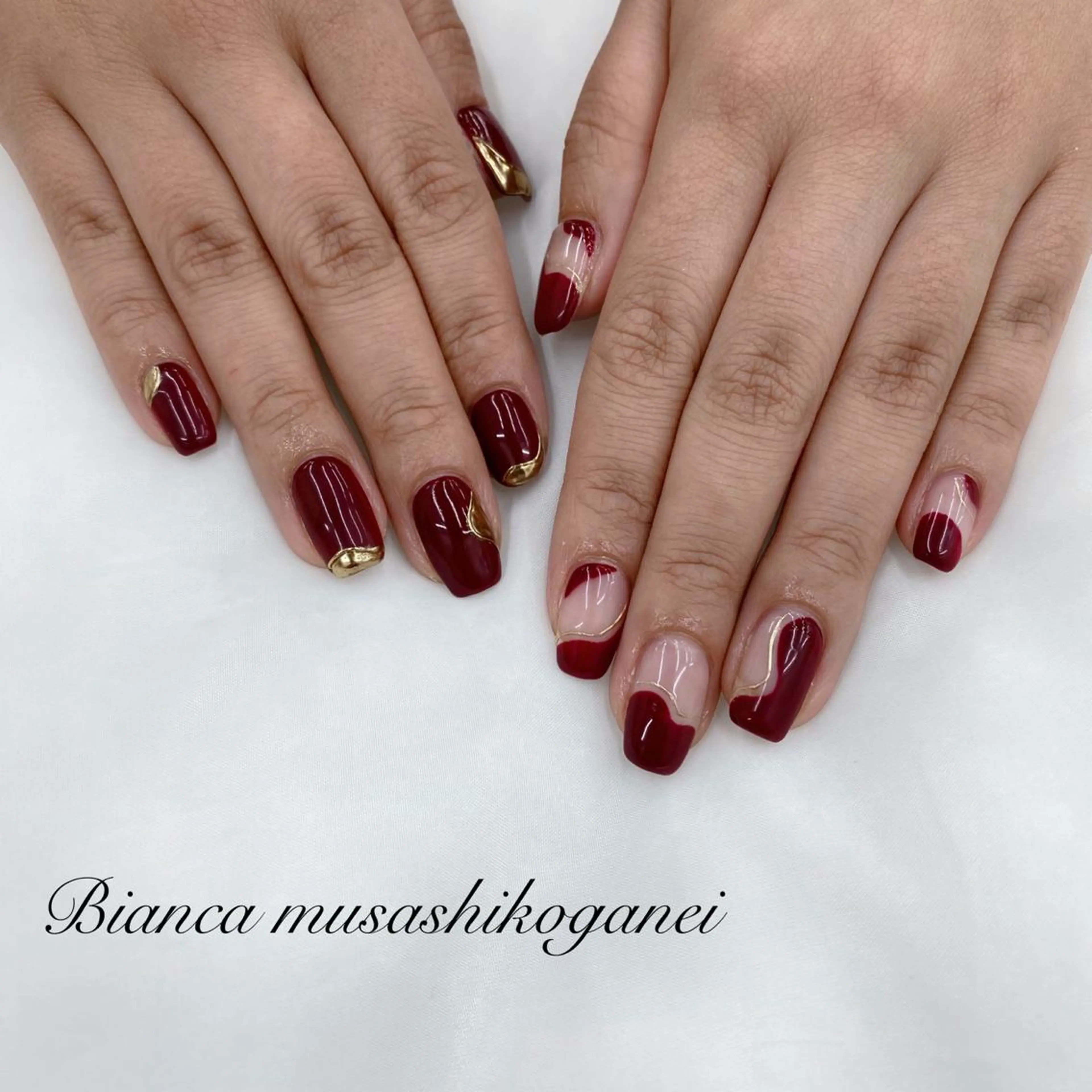 ネイル ボルドー ゴールド ミラーネイル ニュアンスネイル ハンドネイル Bianca 武蔵小金井　しぎはらのネイルデザイン