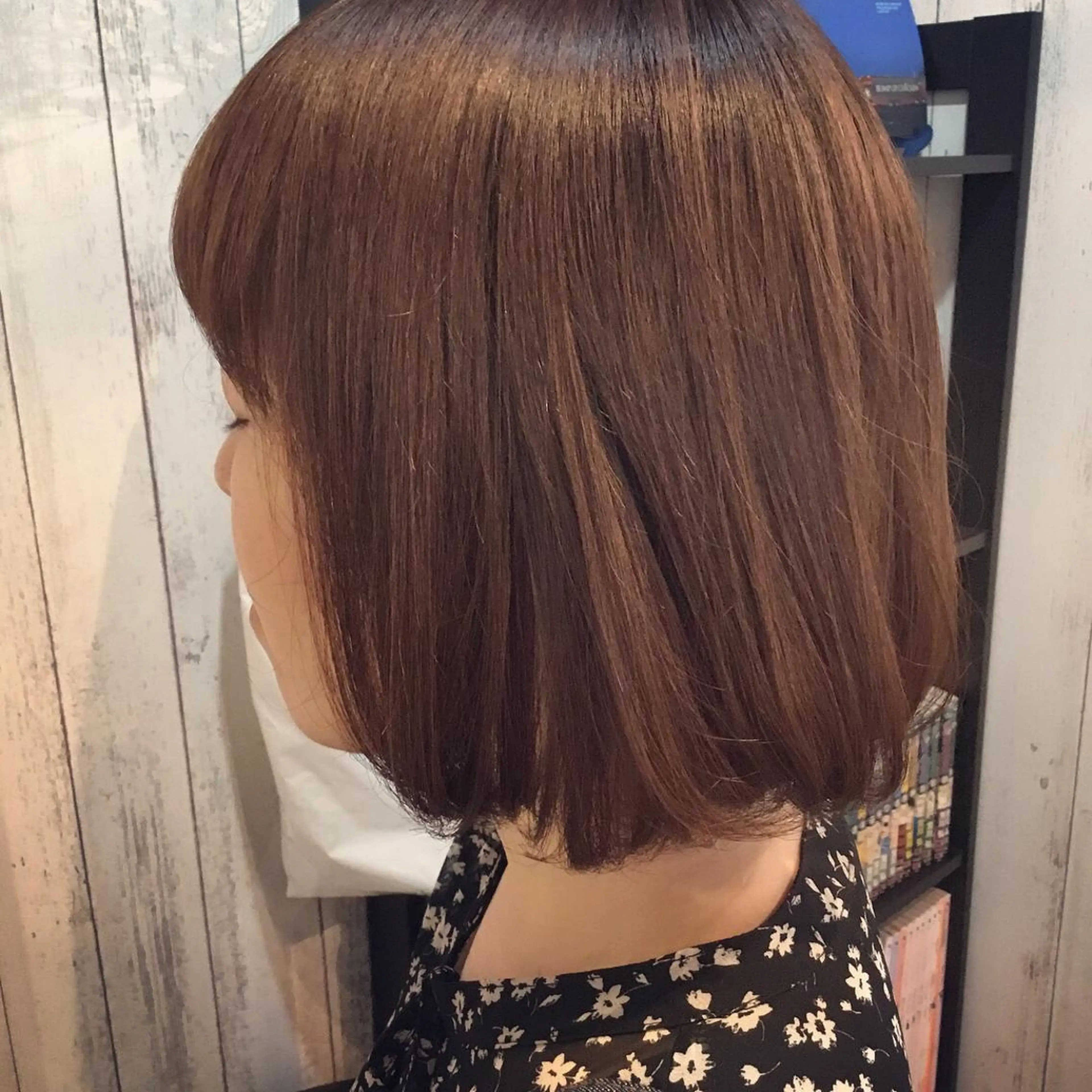 ミディアム カラー embrace エンブレイスのヘアスタイル