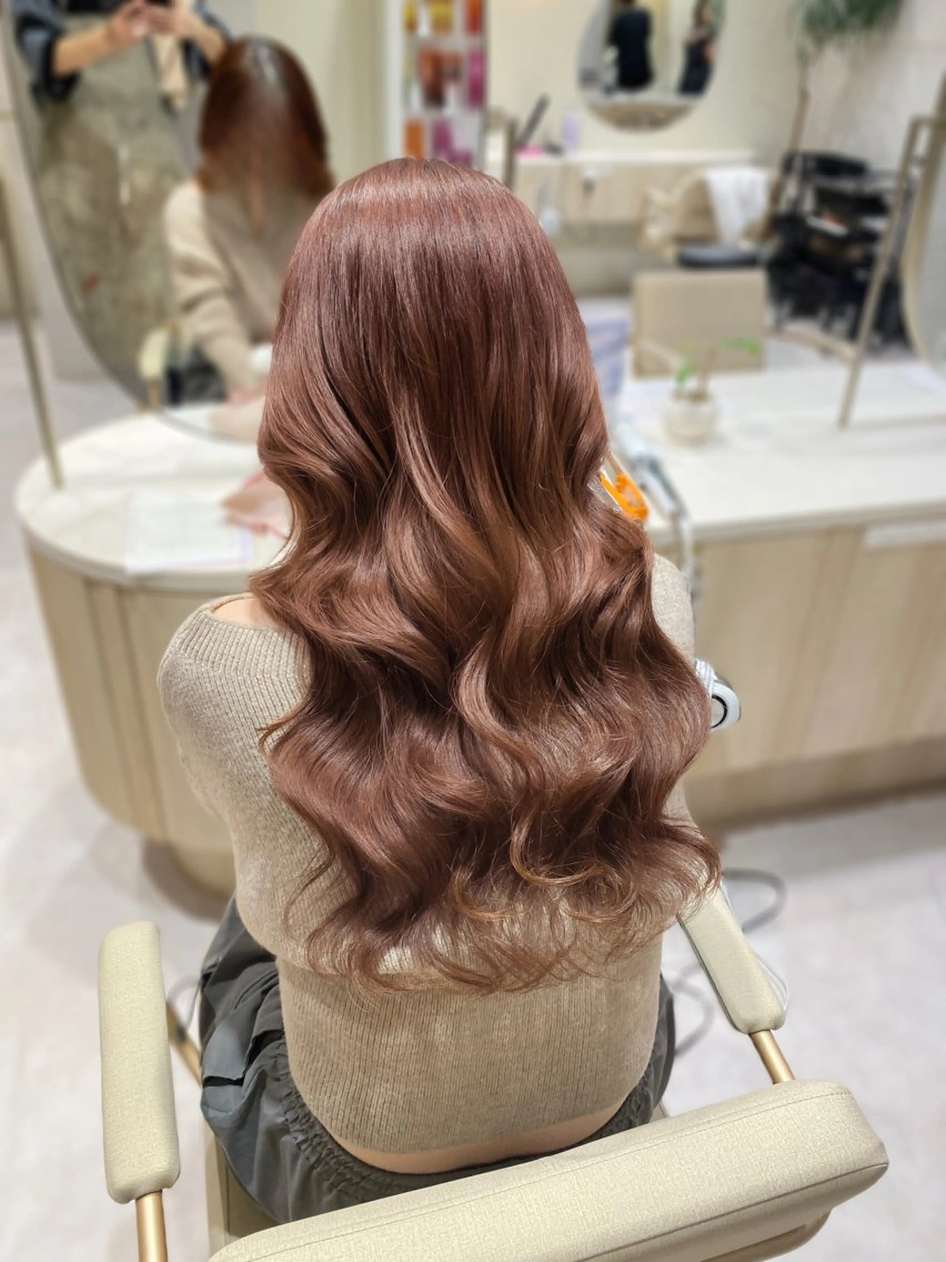 ロング カラー ブリーチ ダブルカラー ブリーチなしカラー 韓国風ヘア カット ヘアカラー 透明感カラー🌿 グレージュ🐺陽介のヘアスタイル