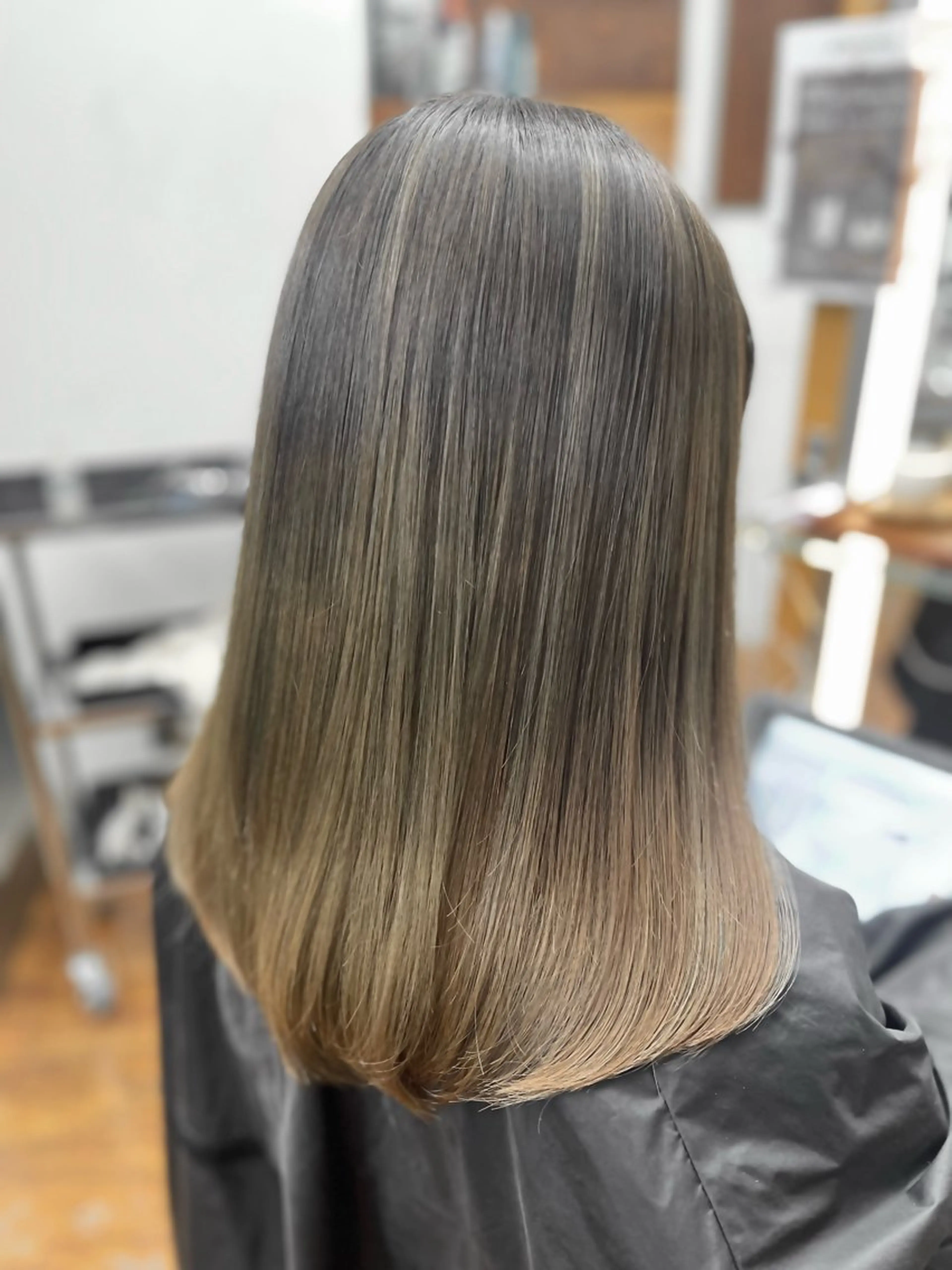 ミディアム CIEL所属・バレイヤージュ⭐️ 栄/舩木裕矢のヘアスタイル