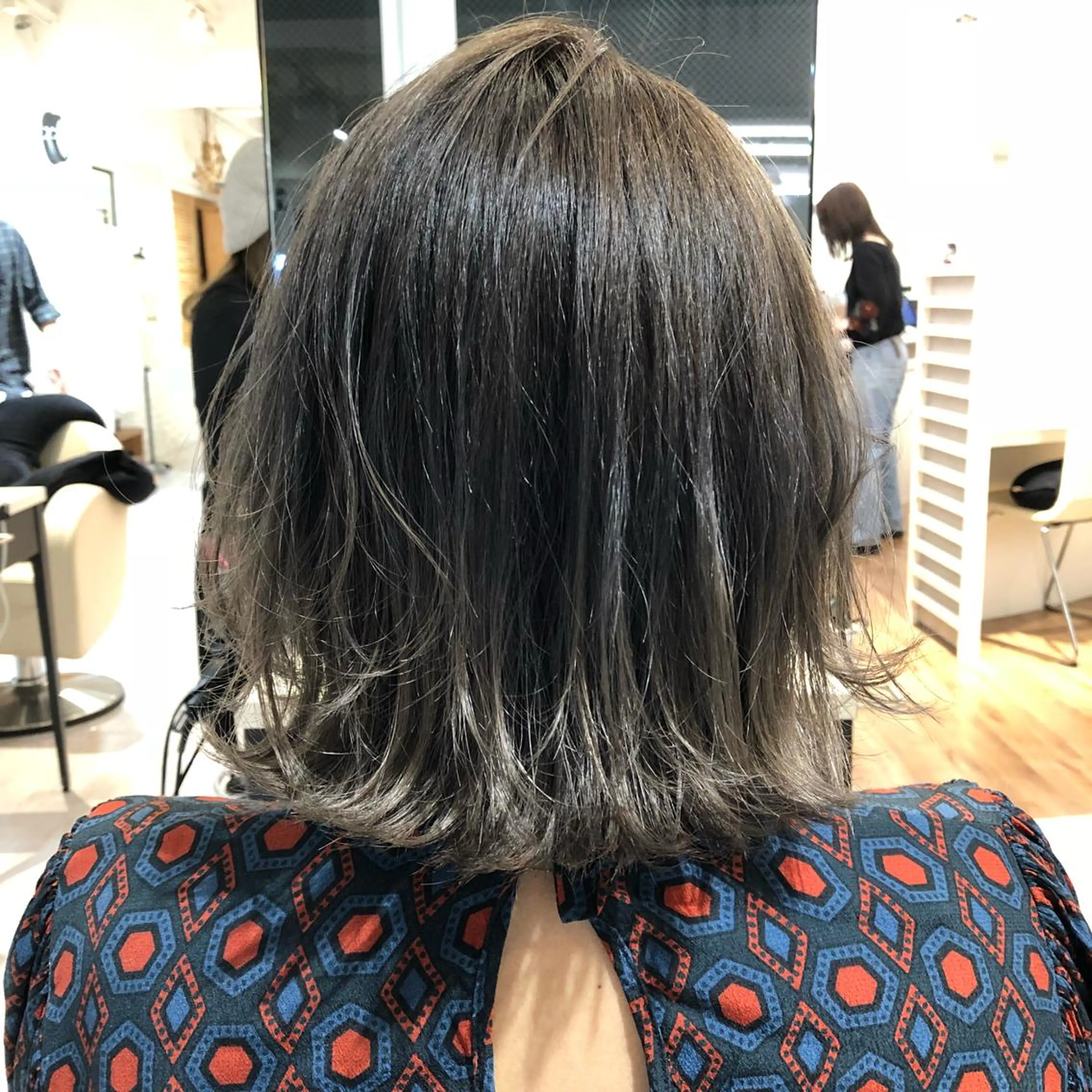 ショート カラー 金子 富士のヘアスタイル
