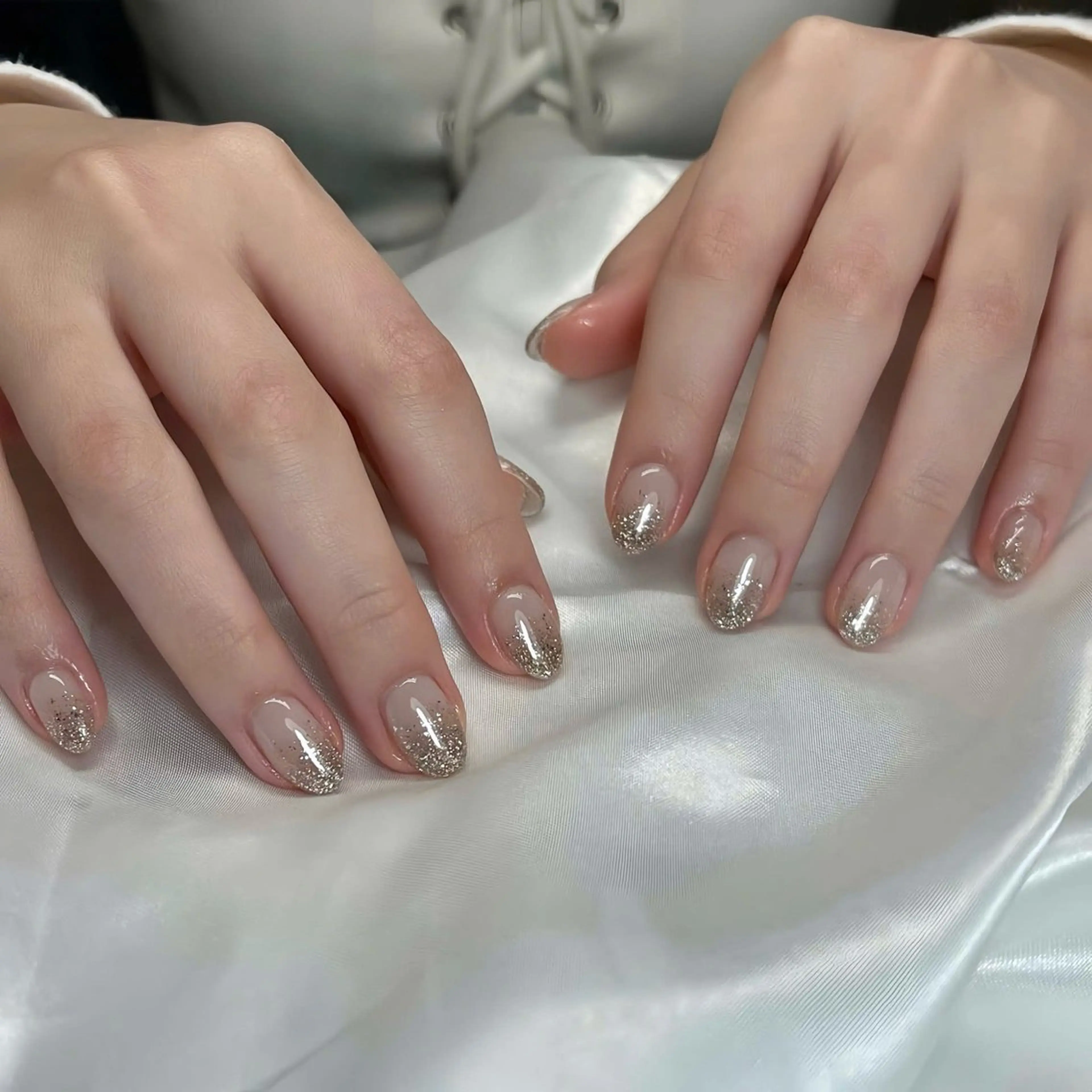 ネイル ハンドネイル ハンドケア モナ& あきのネイルデザイン