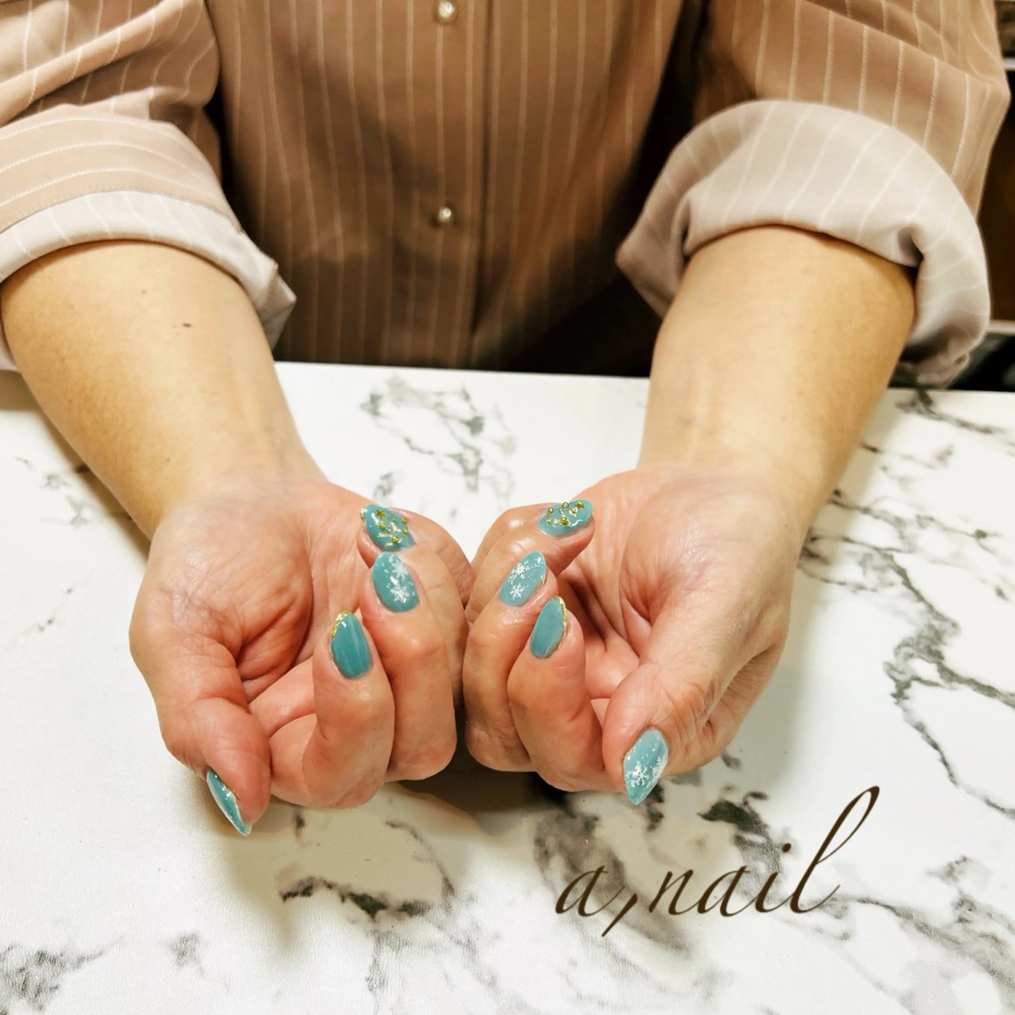 ネイル フレンチネイル ジェルネイル グラデーション キラキラネイル ワンカラーネイル ハンドネイル ネイルサロン エーネイルのネイルデザイン