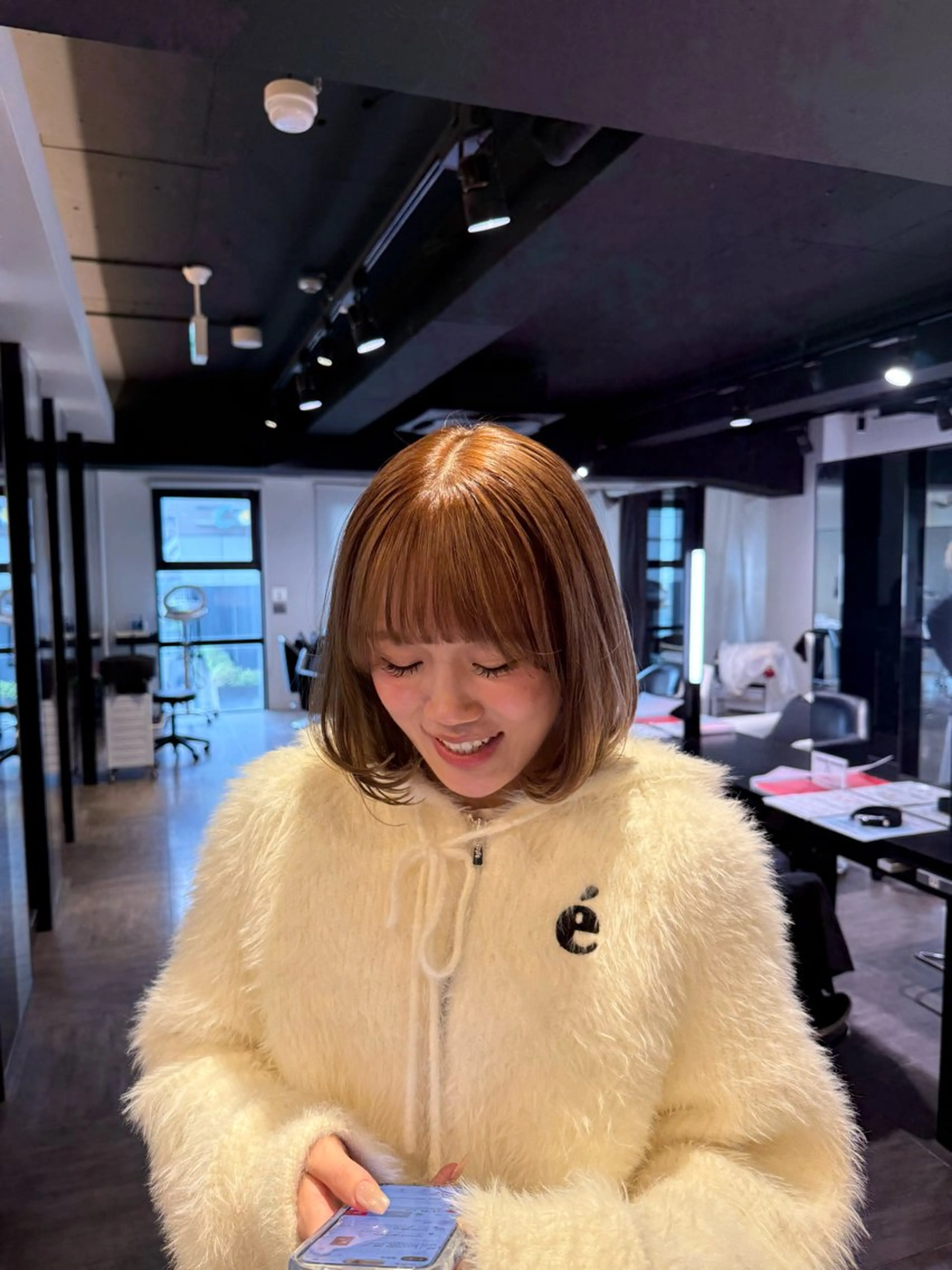 ミディアム カラー ボブ カット ヘアカラー レイヤー/艶カラー ROKUのヘアスタイル