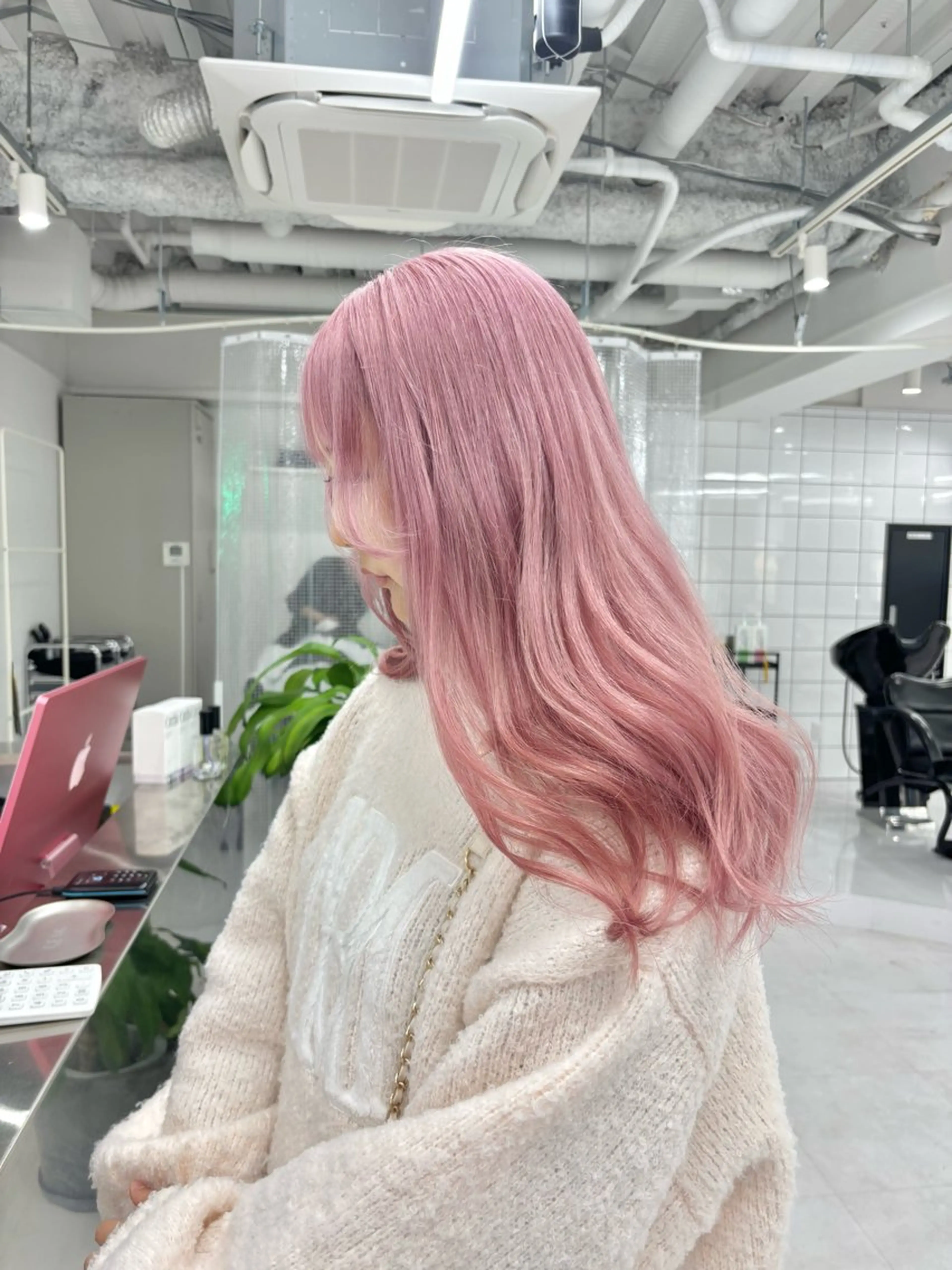 ミディアム カラー カット ヘアカラー トリートメント ヘアセット 🎗副店長/井上 竜 ブリーチ指名No.1のヘアスタイル