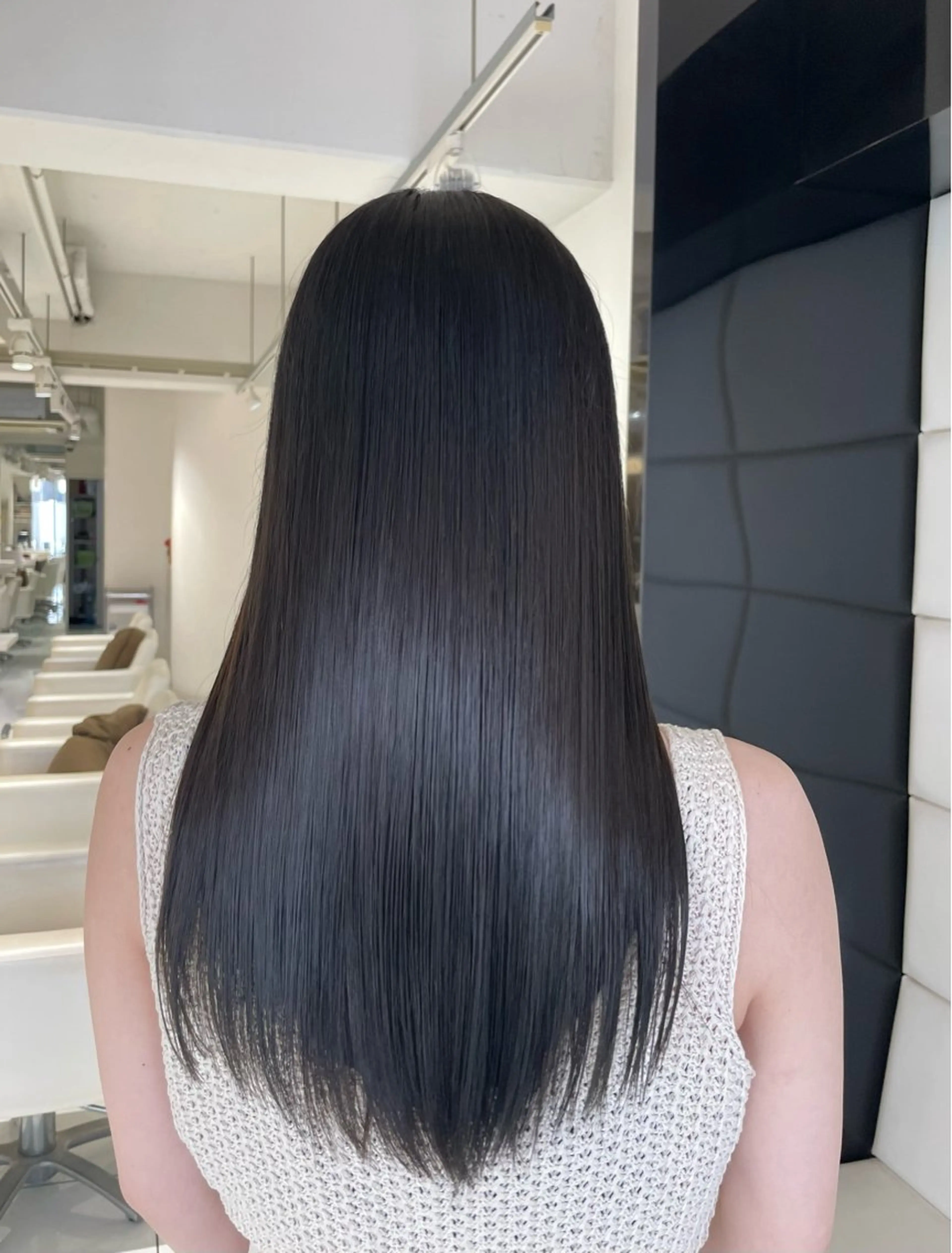 ロング カラー 髪質改善 縮毛矯正 トリートメント ヘアカラー 縮毛矯正 motel所属・雰囲気引き出す ✨大人レディのヘアスタイル