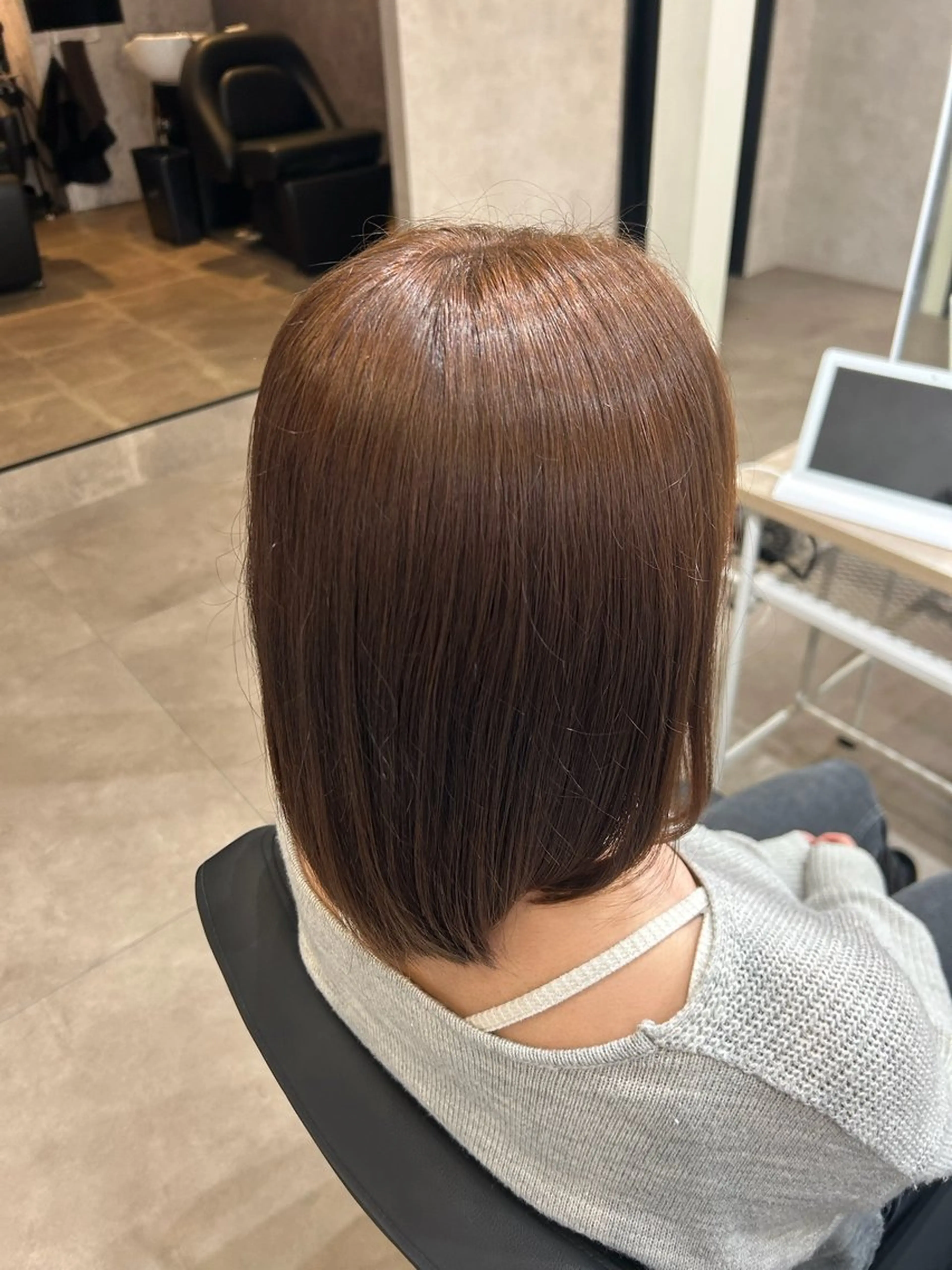 カラー 上島 愛永のヘアスタイル