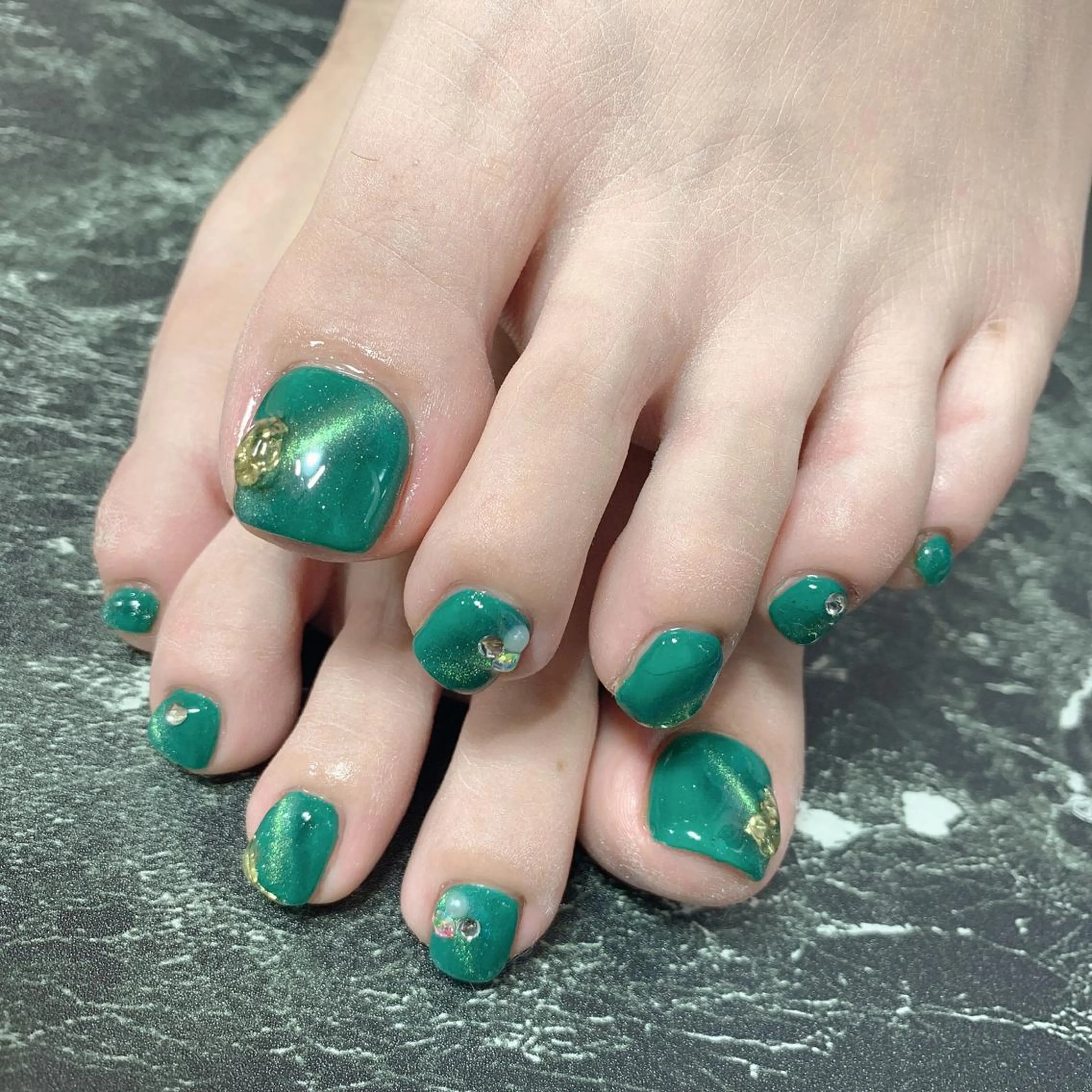 ネイル 💅ネイルハウス🏡 🎀TOMO🎀のネイルデザイン