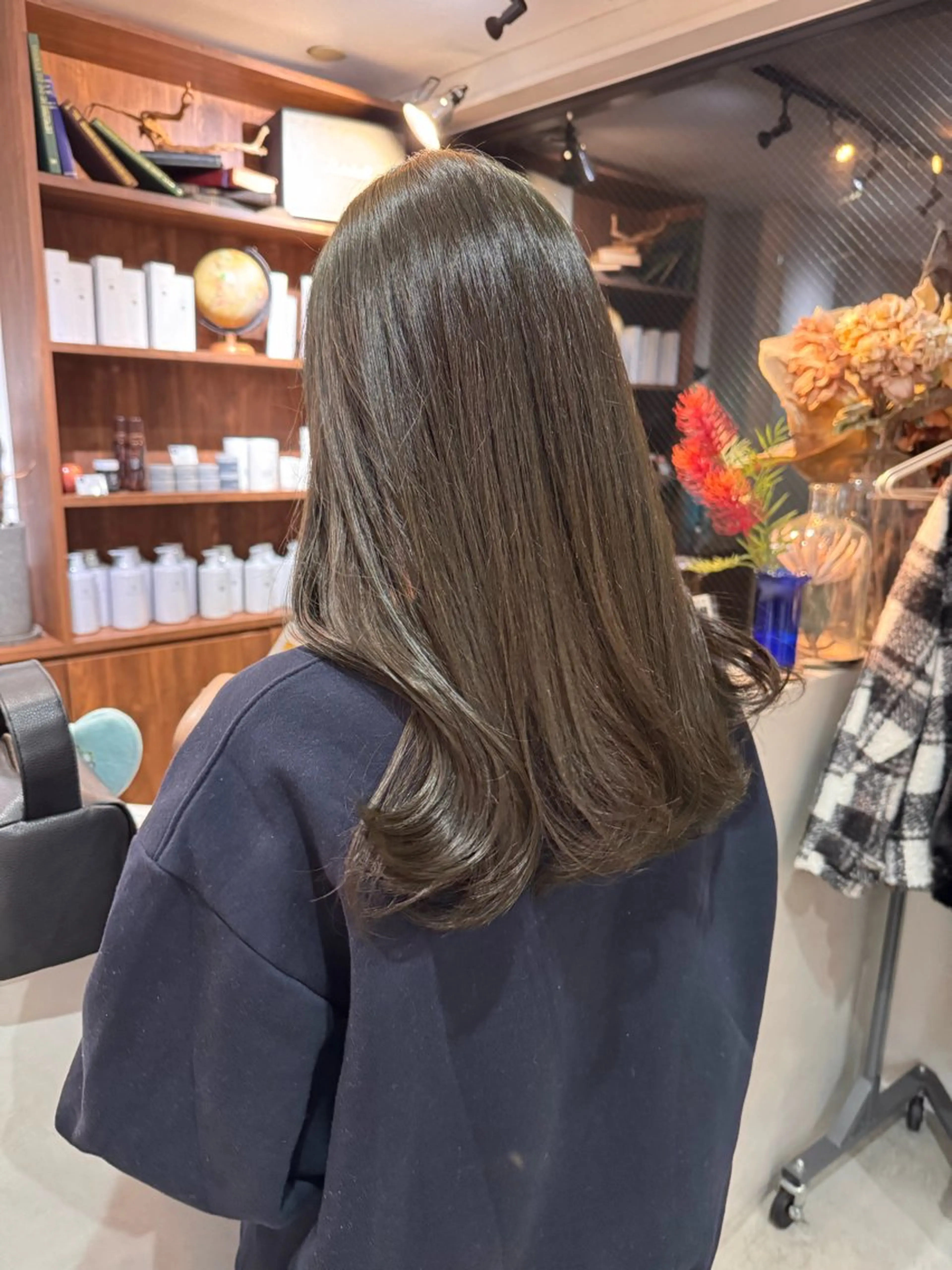 ロング カラー (𝐡)𝐰𝐢𝐦 𝐲𝐮𝐧𝐚のヘアスタイル