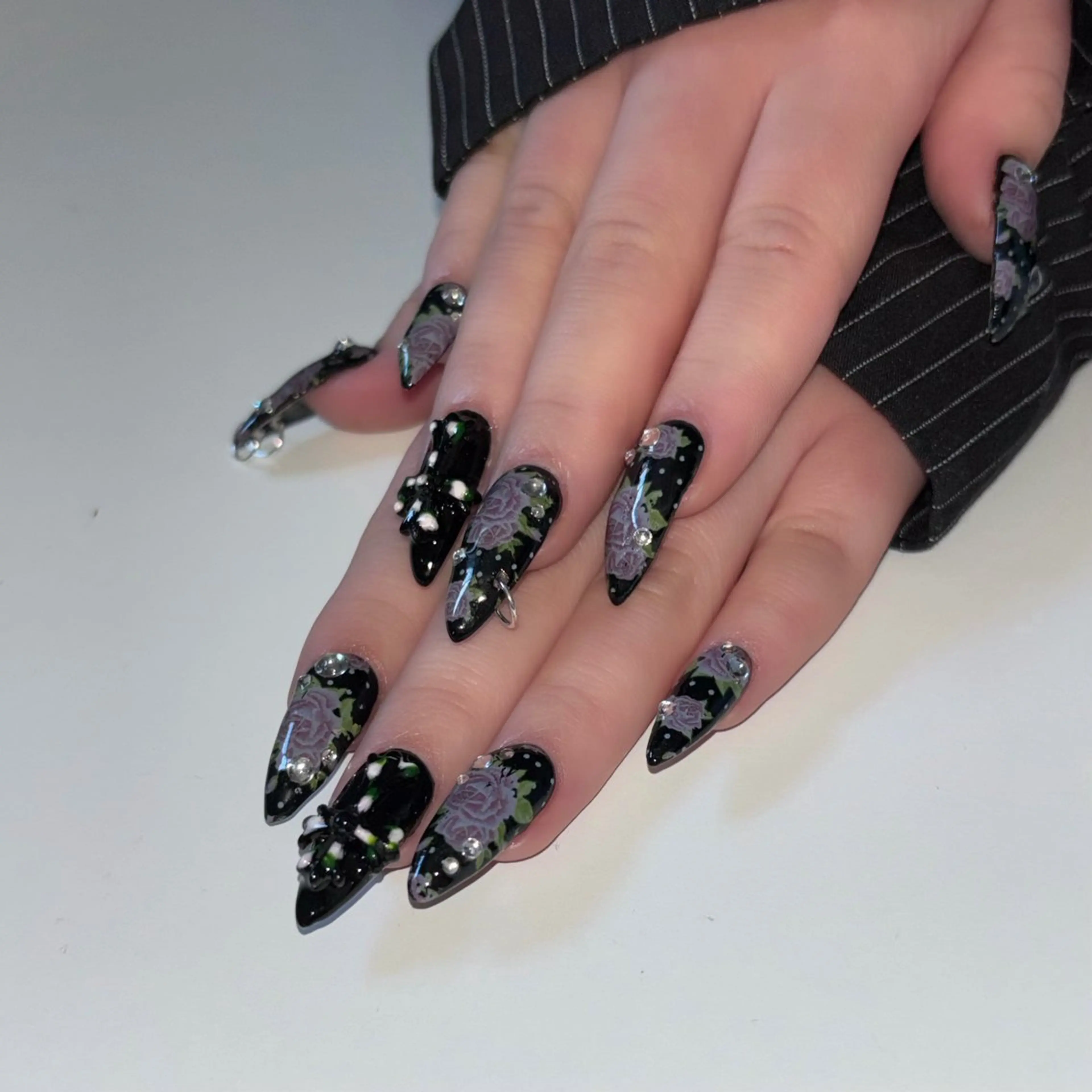 ネイル cocoro🖤 長さだし/個性派のネイルデザイン